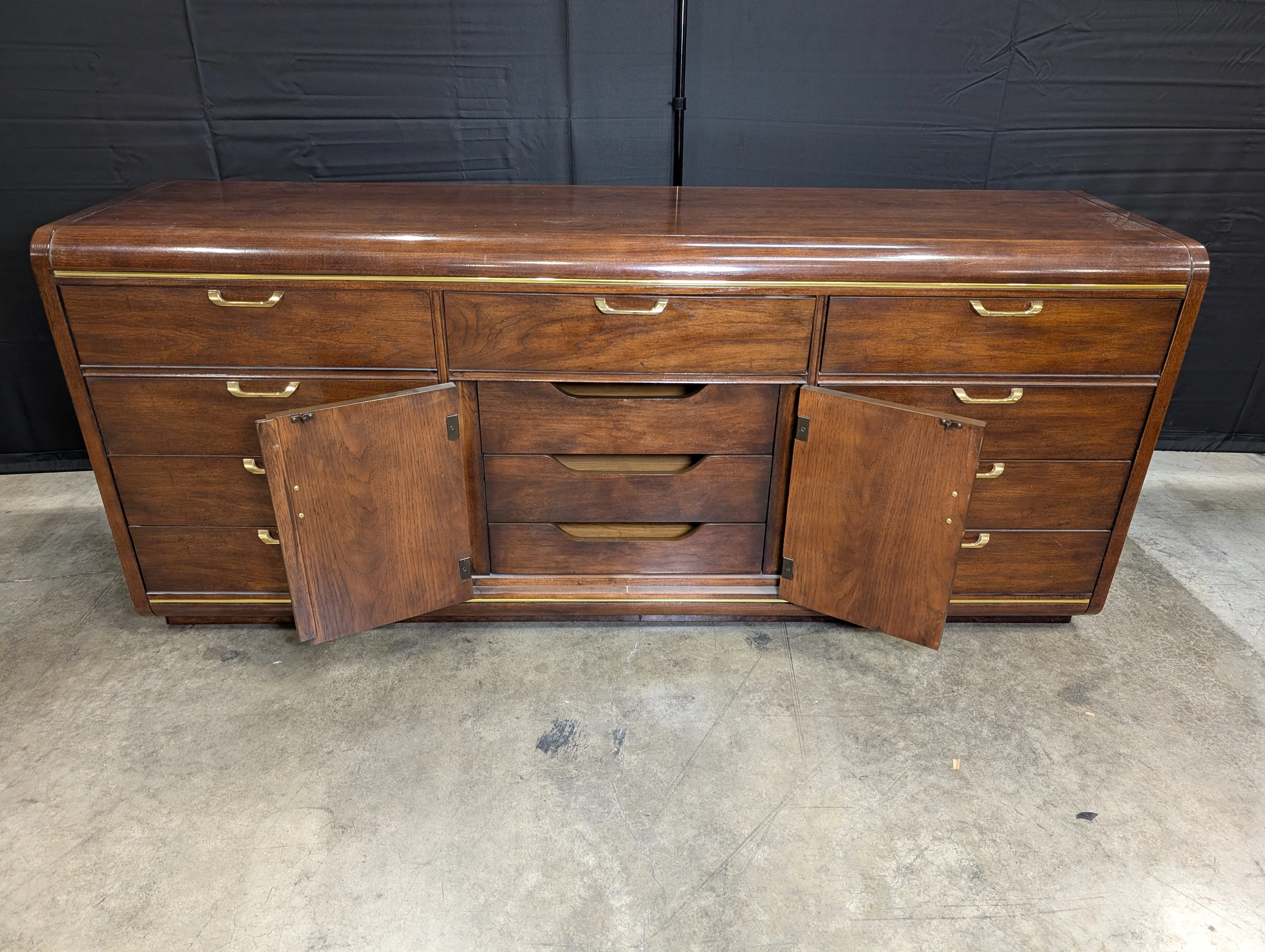 Thomasville Dark Wood Credenza - Image 2