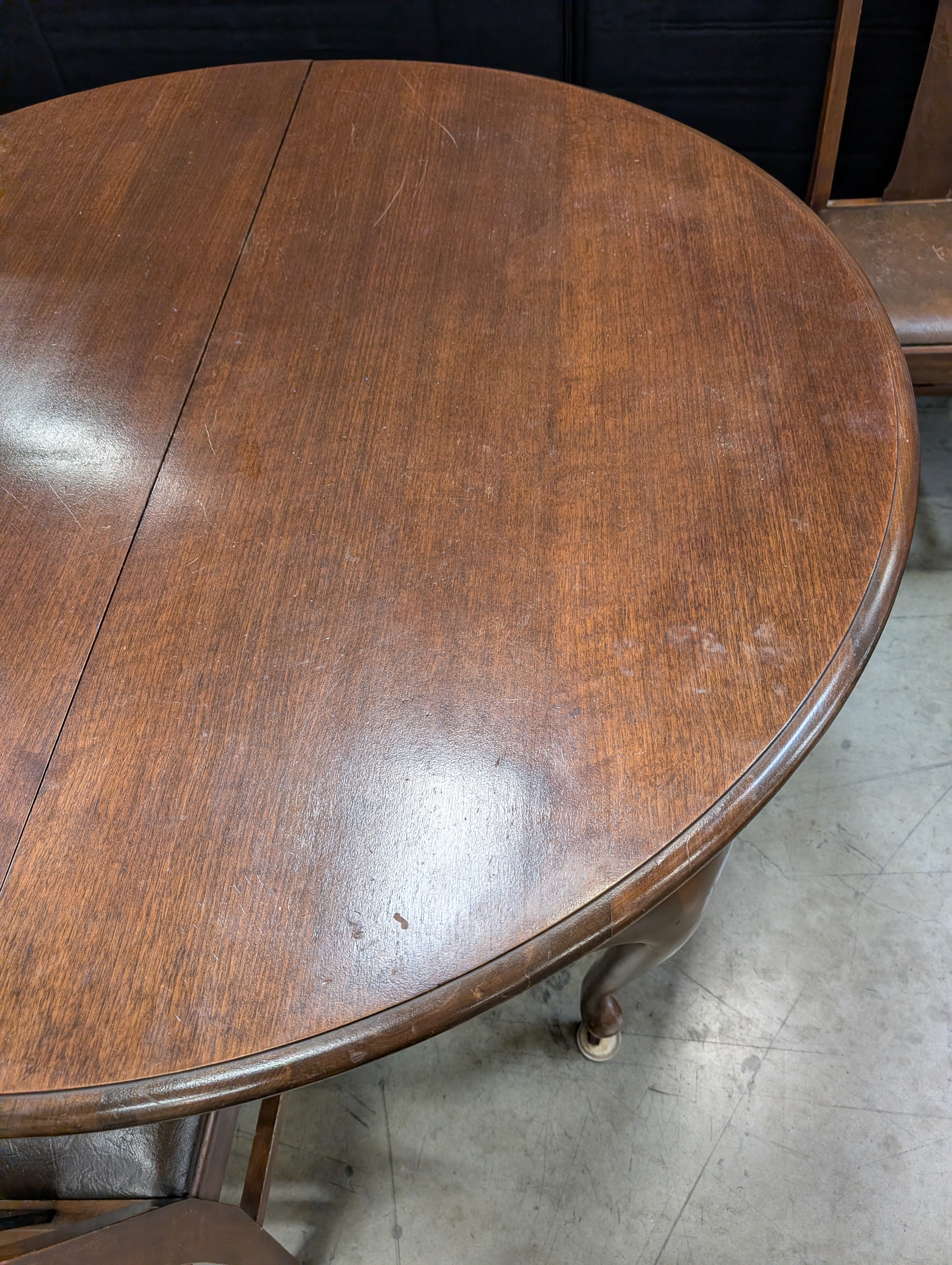 Antique Dark Wood Round Dining Table with six Dining Chairs - Image 4