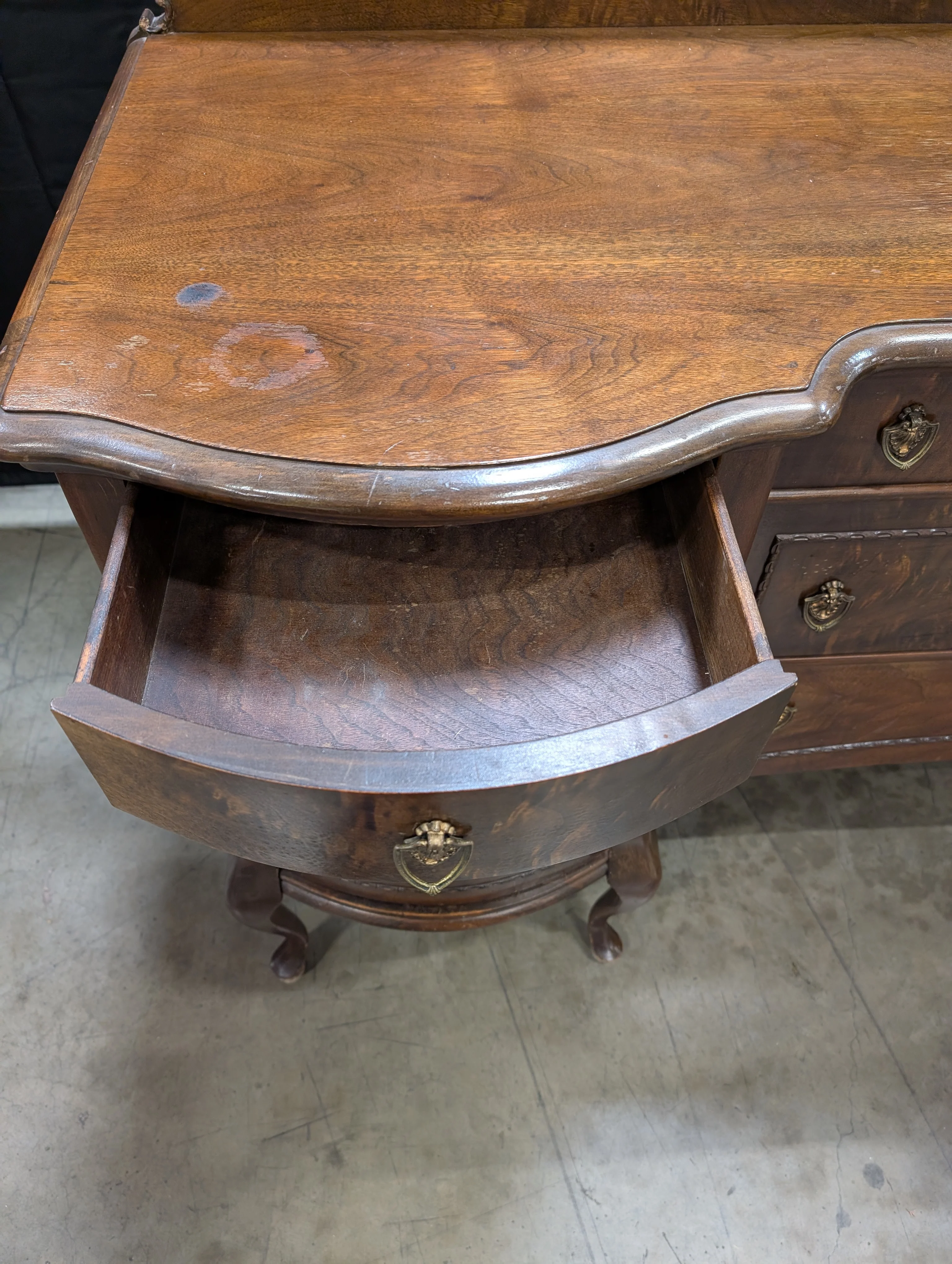 Vintage Dark Wood Sideboard with Curved Front and Cabriole Legs - Image 5