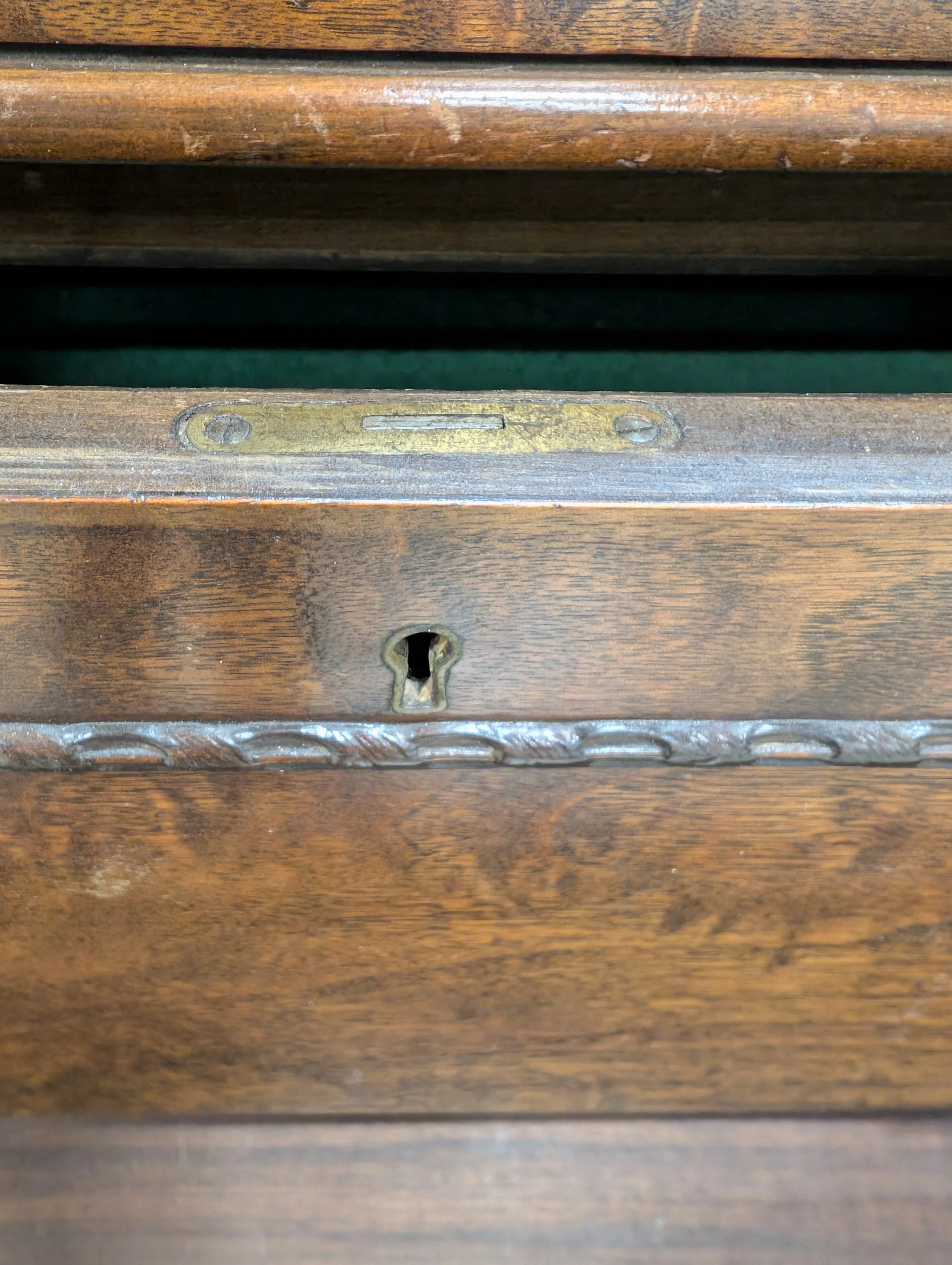 Vintage Dark Wood Sideboard with Curved Front and Cabriole Legs - Image 8