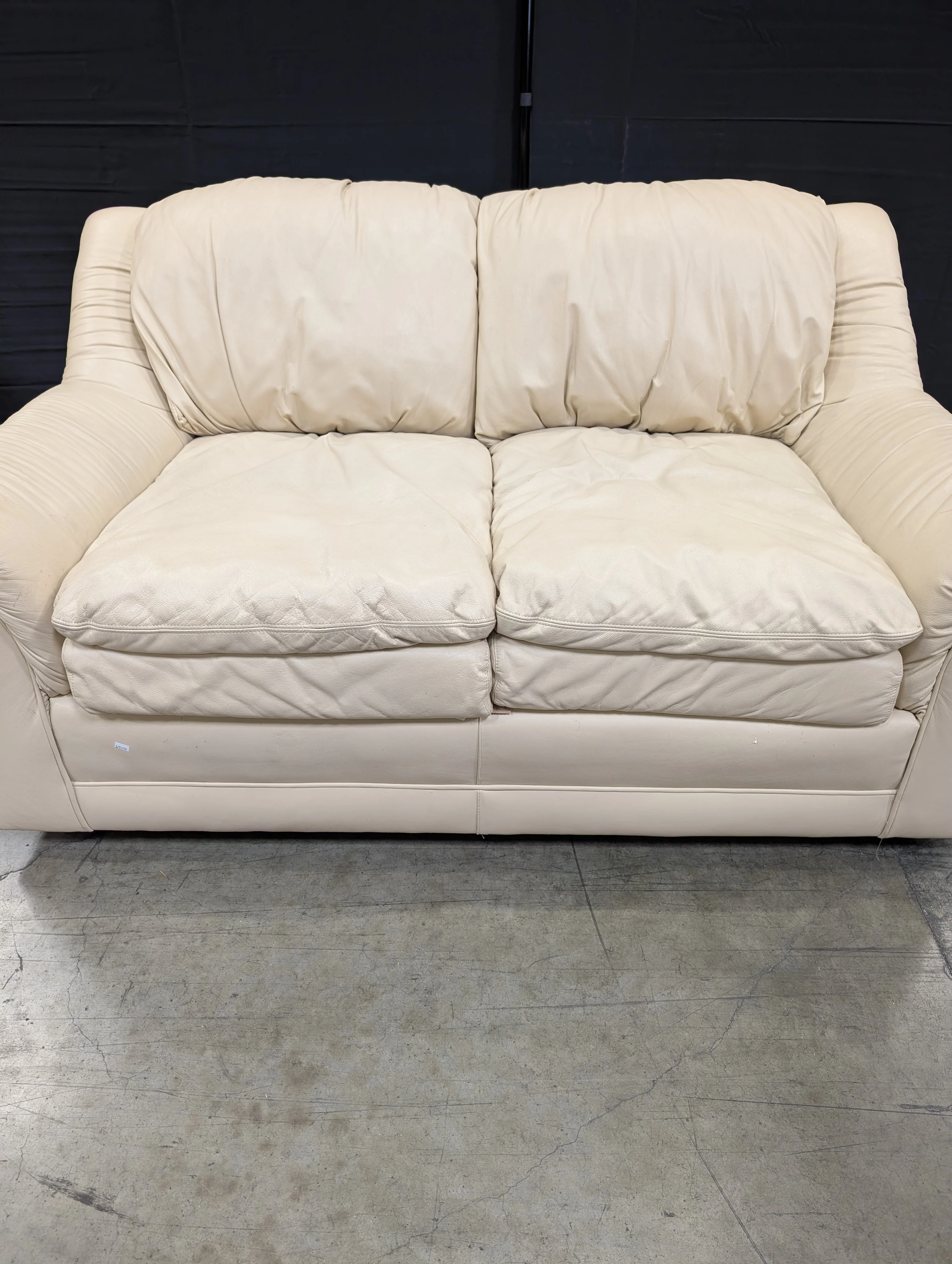 Emerson Leather Cream Loveseat - Image 5