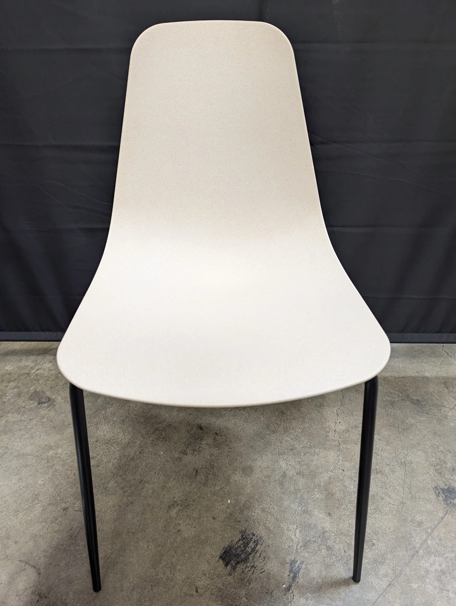 Modern Minimalist Beige Shell Dining Chair - Image 4