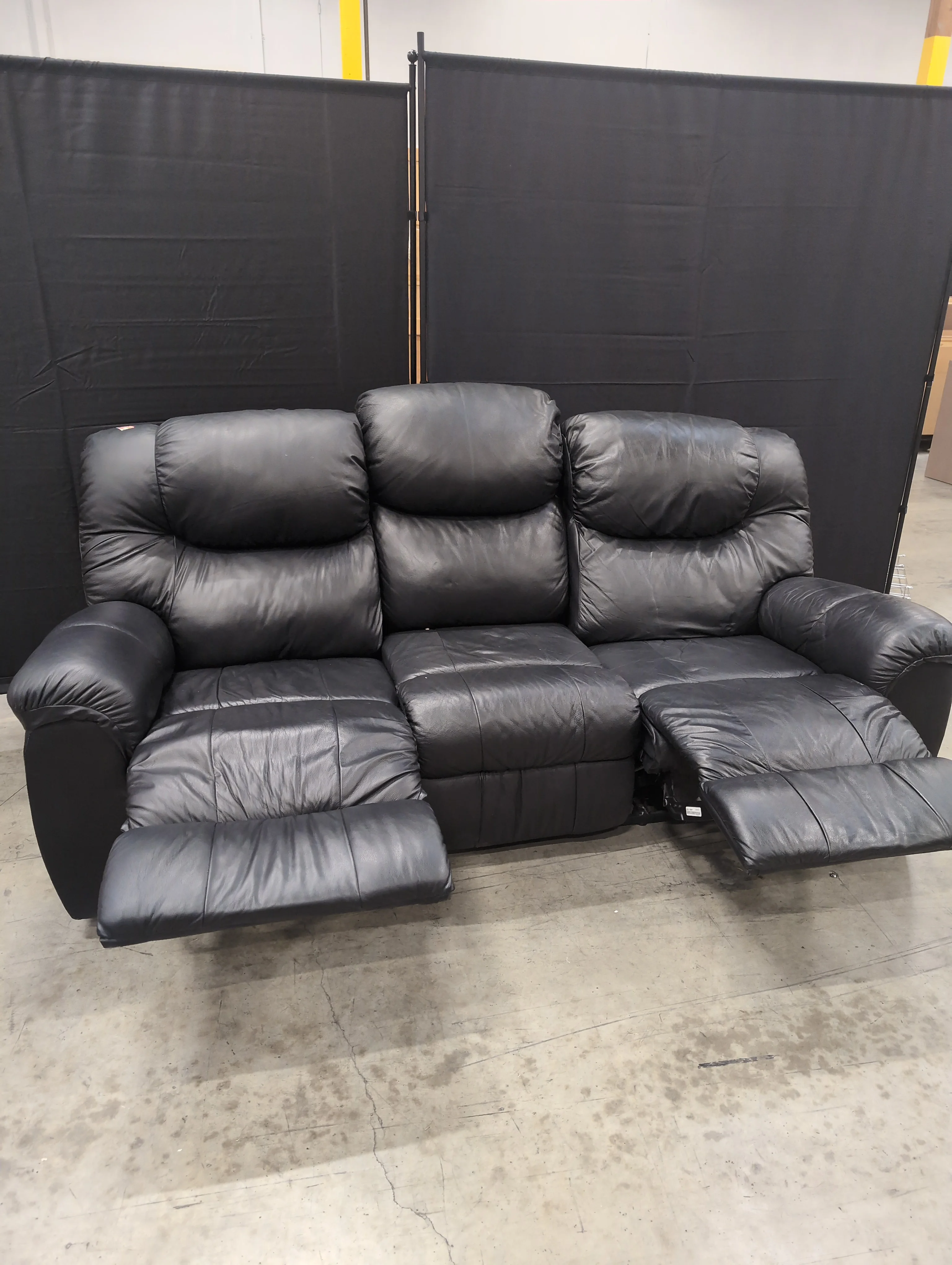 Plush Black Faux Leather Reclining Sofa - Image 3