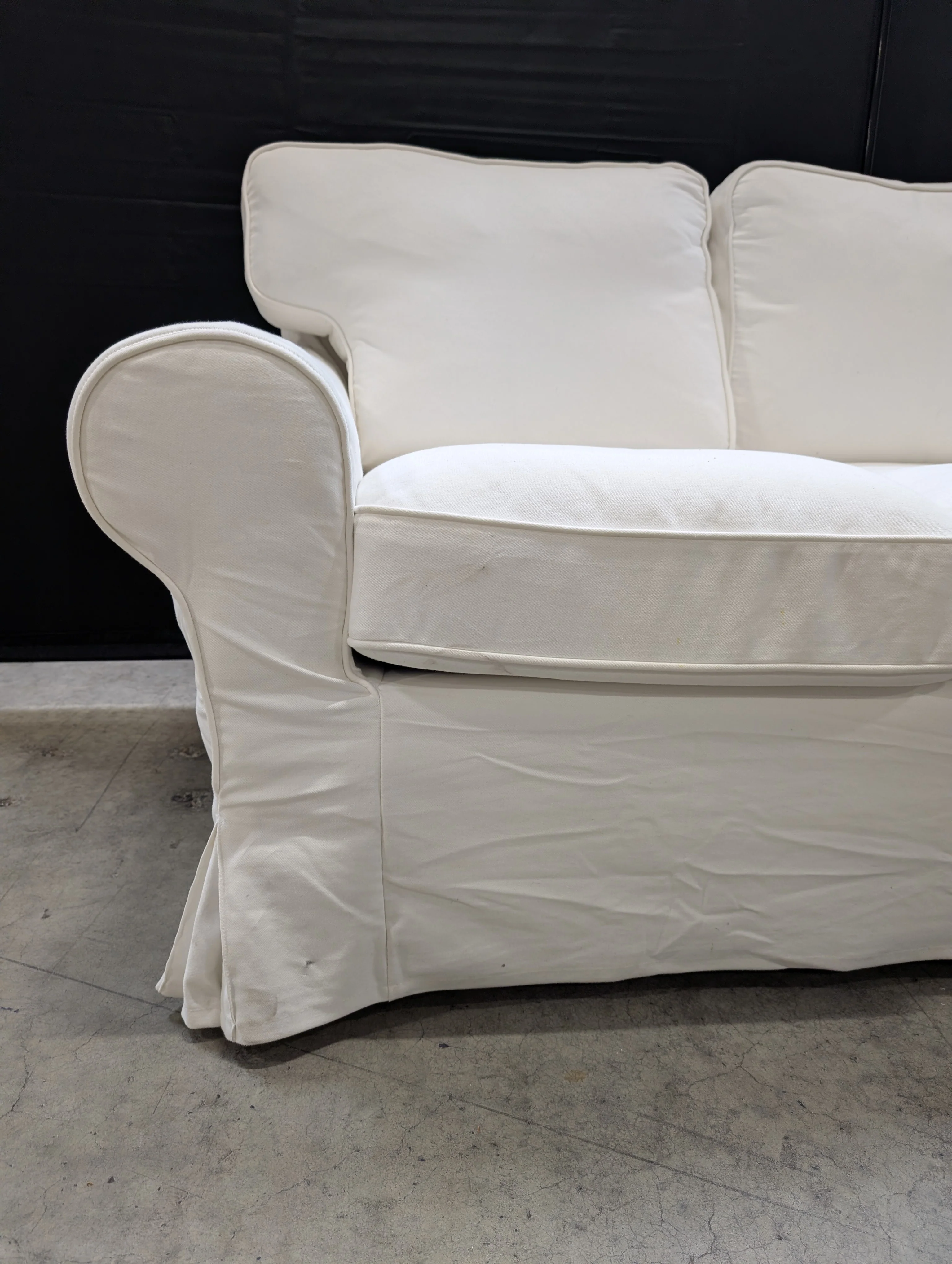 Versatile White Slipcovered Three-Seat Sofa - Image 2