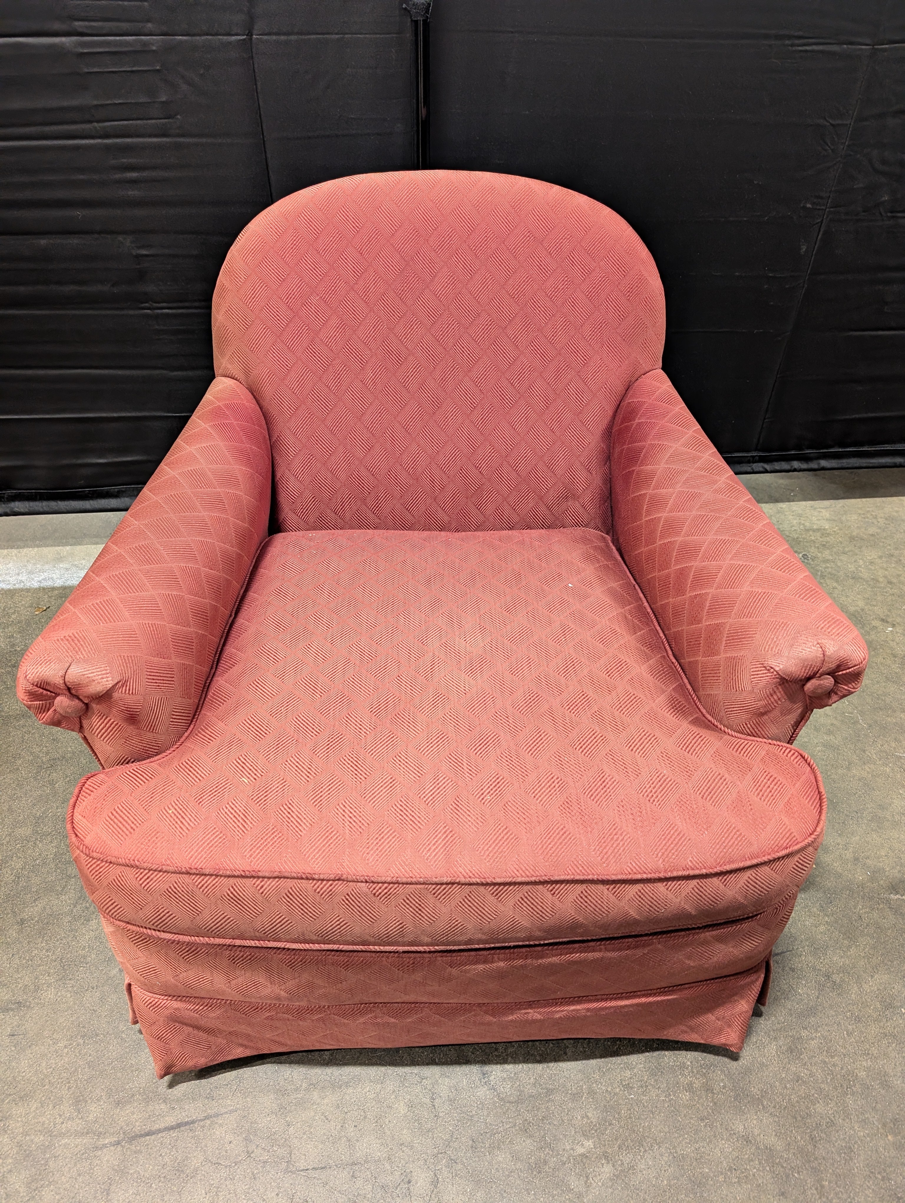 Textured Pink WOODMARK Original Armchair - Image 4