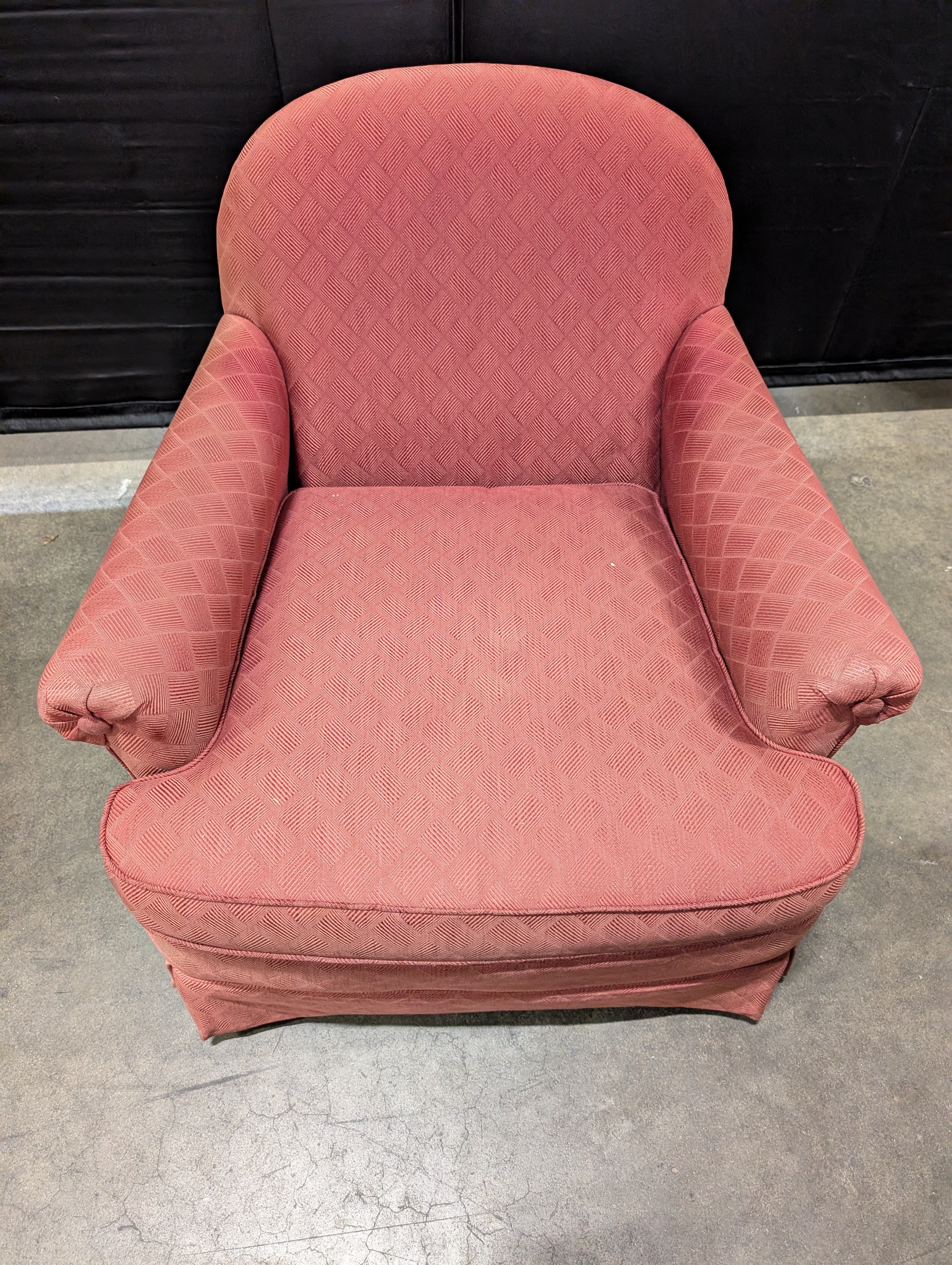 Textured Pink WOODMARK Original Armchair - Image 5