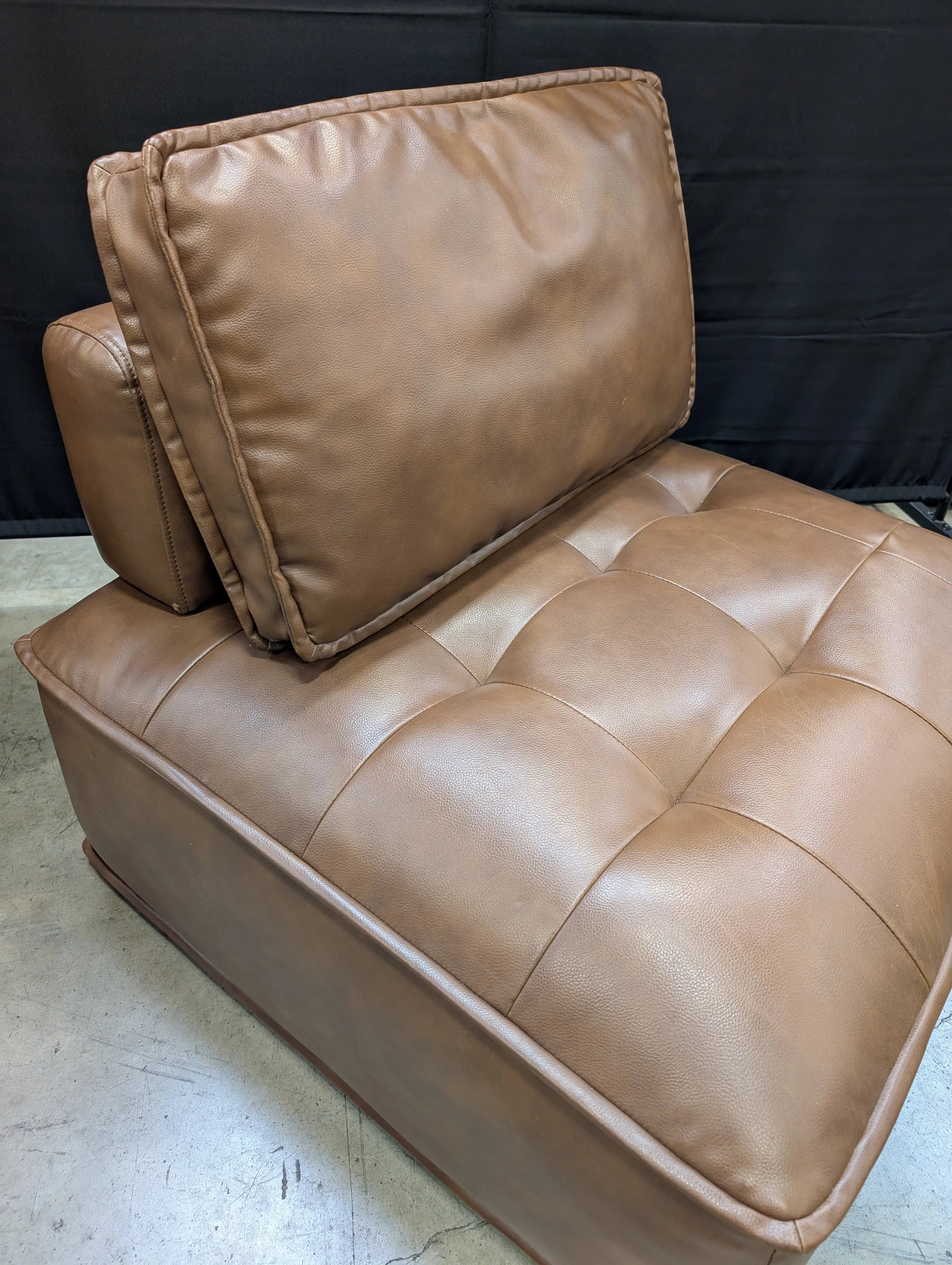 Modern Lounge Chairs Single Sofa Chair, Leather Upholstered Backrest and Seat Cushion - Image 3