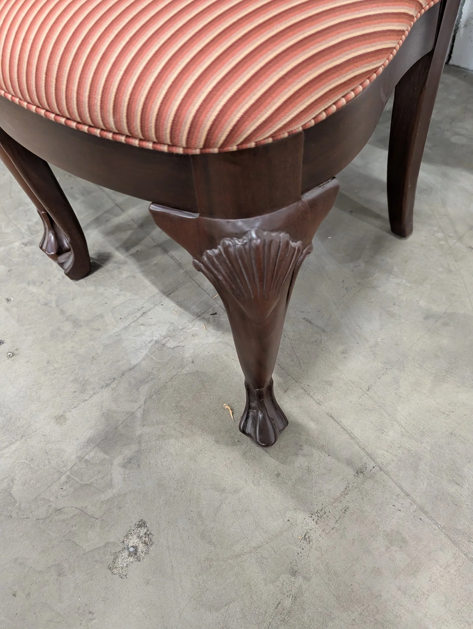 Set of Six Thomasville Carved Wood Traditional Dining Chairs with Striped Upholstery - Image 4