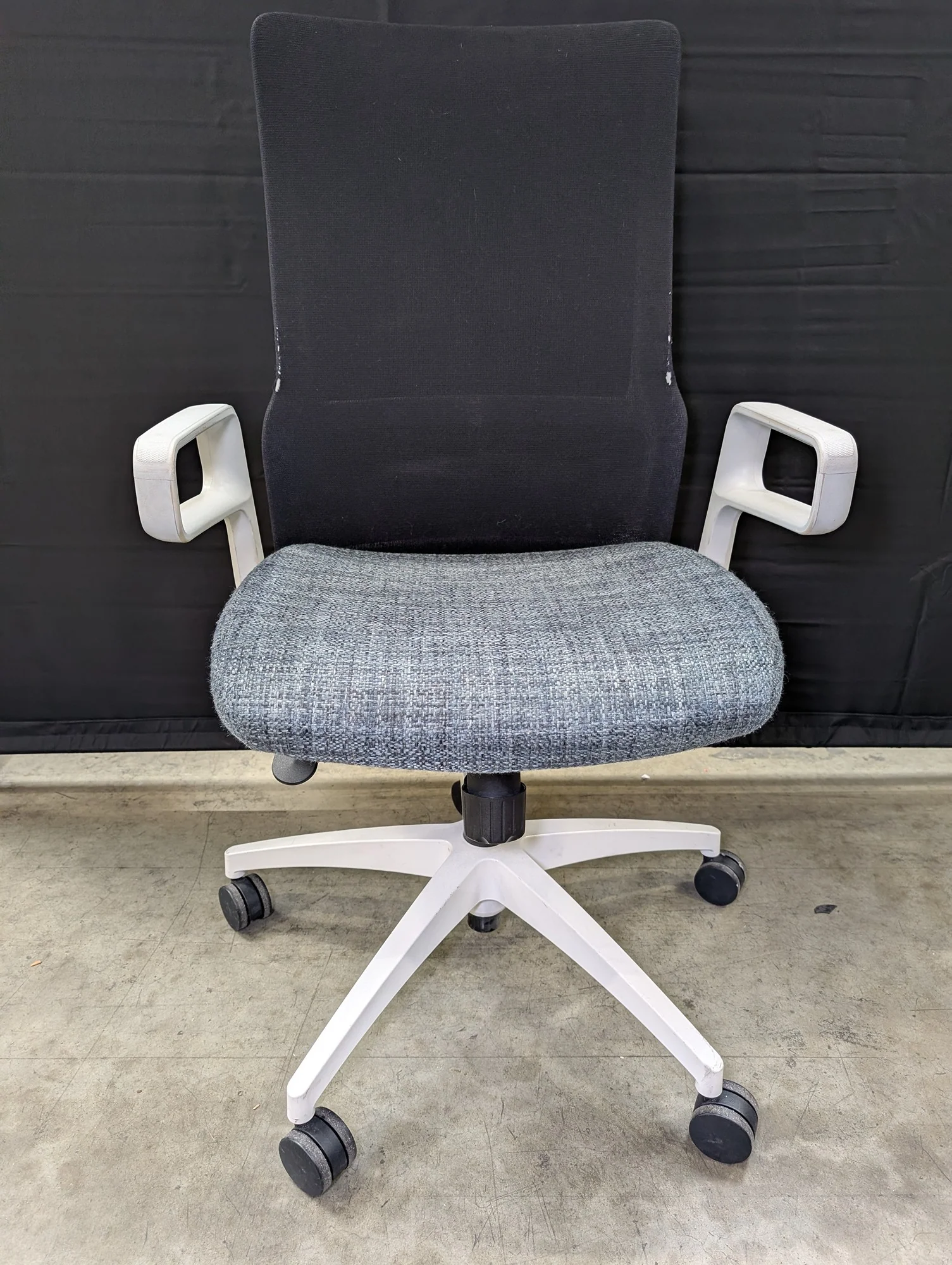 Modern Grey Fabric and Black Mesh Office Chair with White Frame