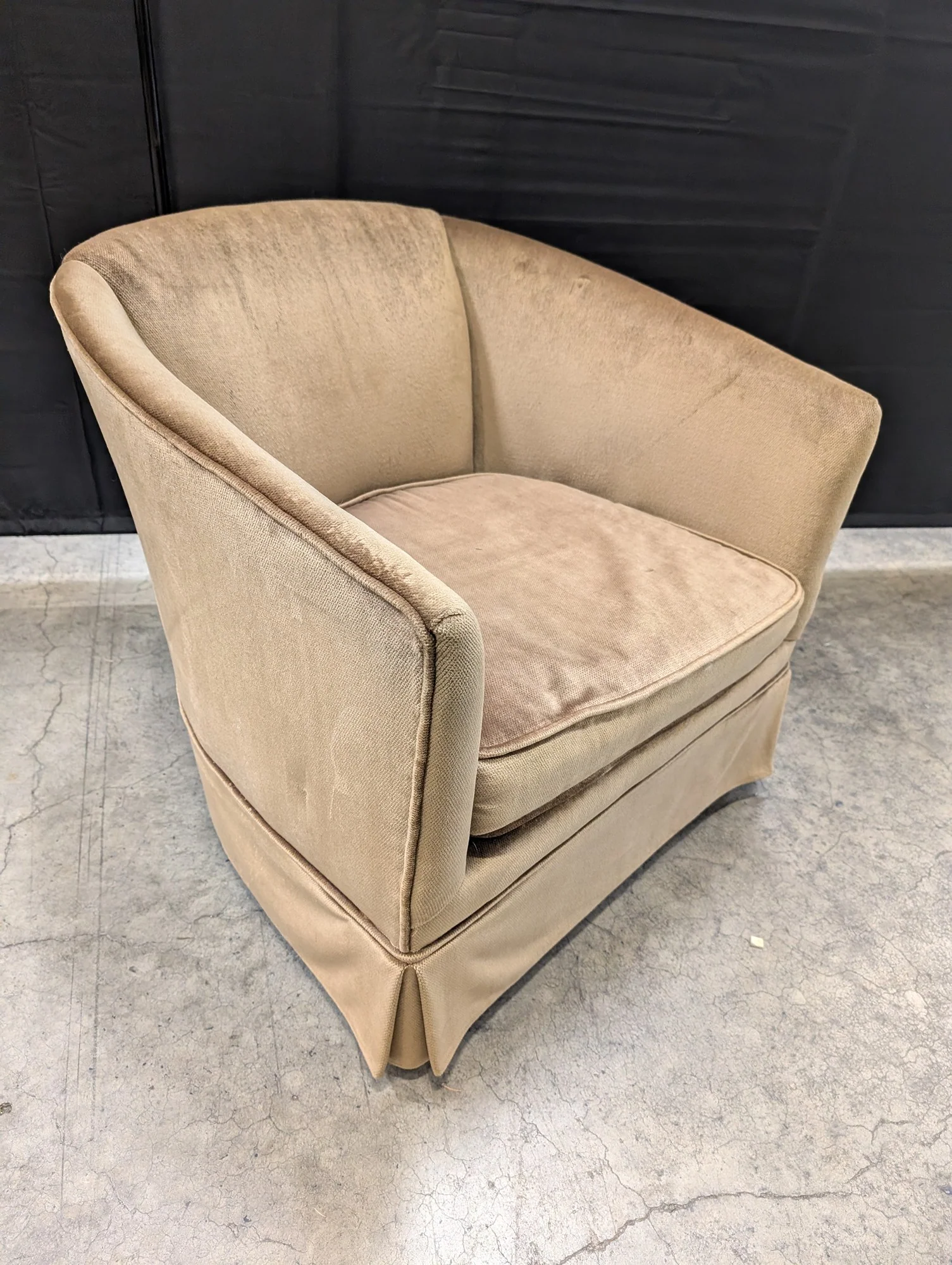 Plush Tan Barrel Accent Chair - Image 4