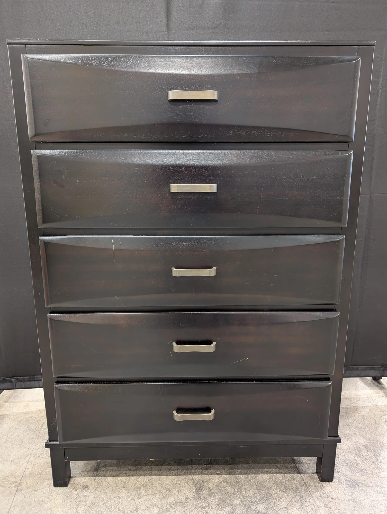 Espresso Five-Drawer Chest with Modern Bar Pulls - Image 2