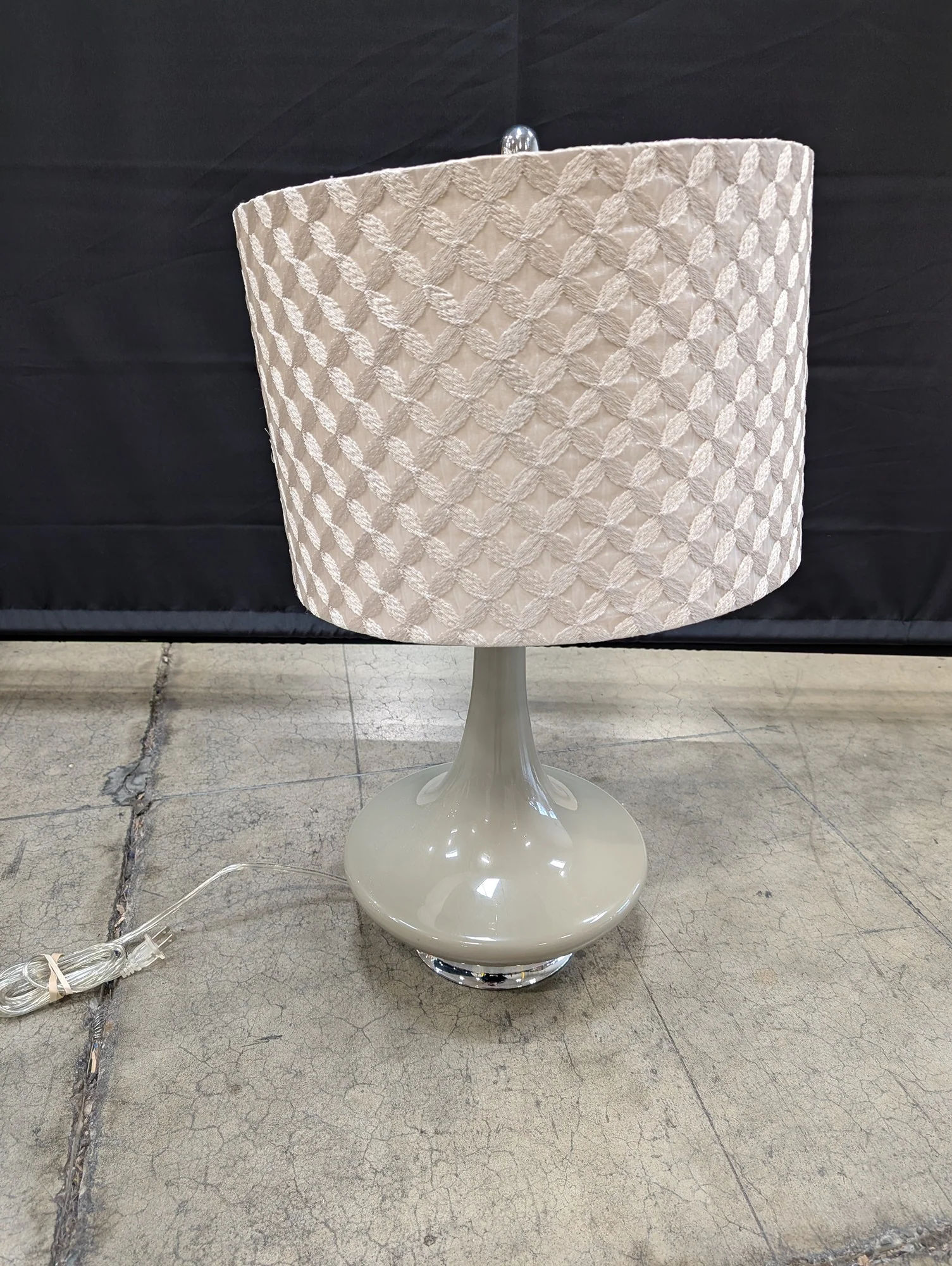 Contemporary Greige Table Lamp with Textured Drum Shade - Image 3