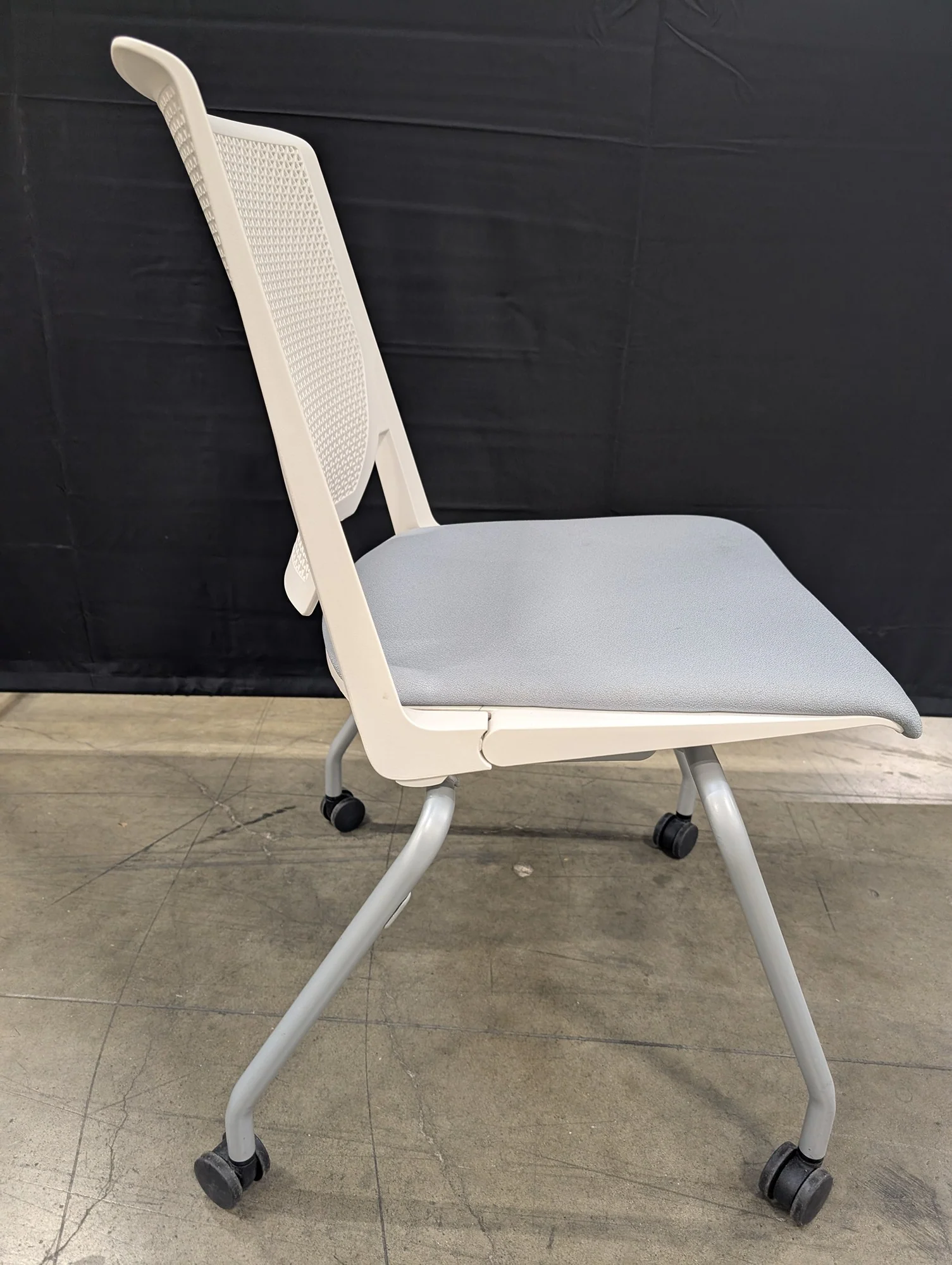Haworth Very Fixed Side Chair Modern Office Guest Seating - Image 2