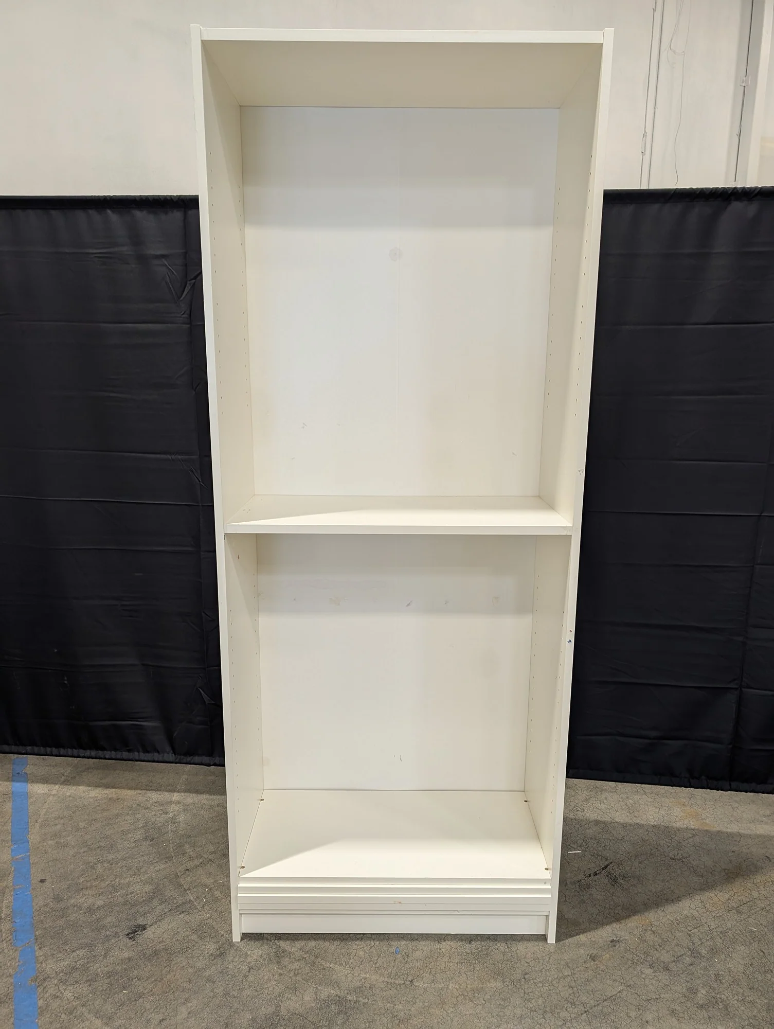 Versatile White Storage Bookcase with Adjustable Shelves