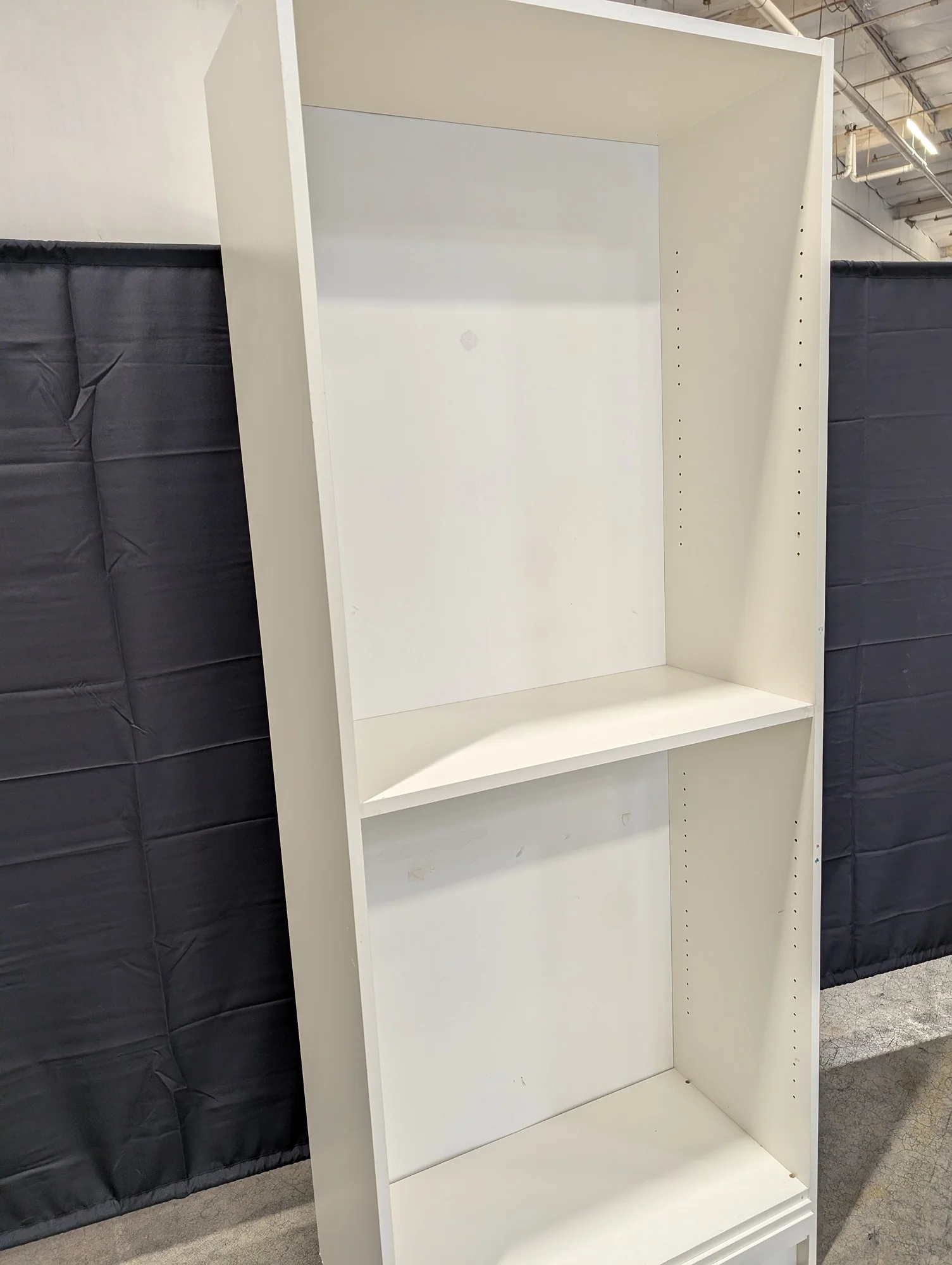 Versatile White Storage Bookcase with Adjustable Shelves - Image 3
