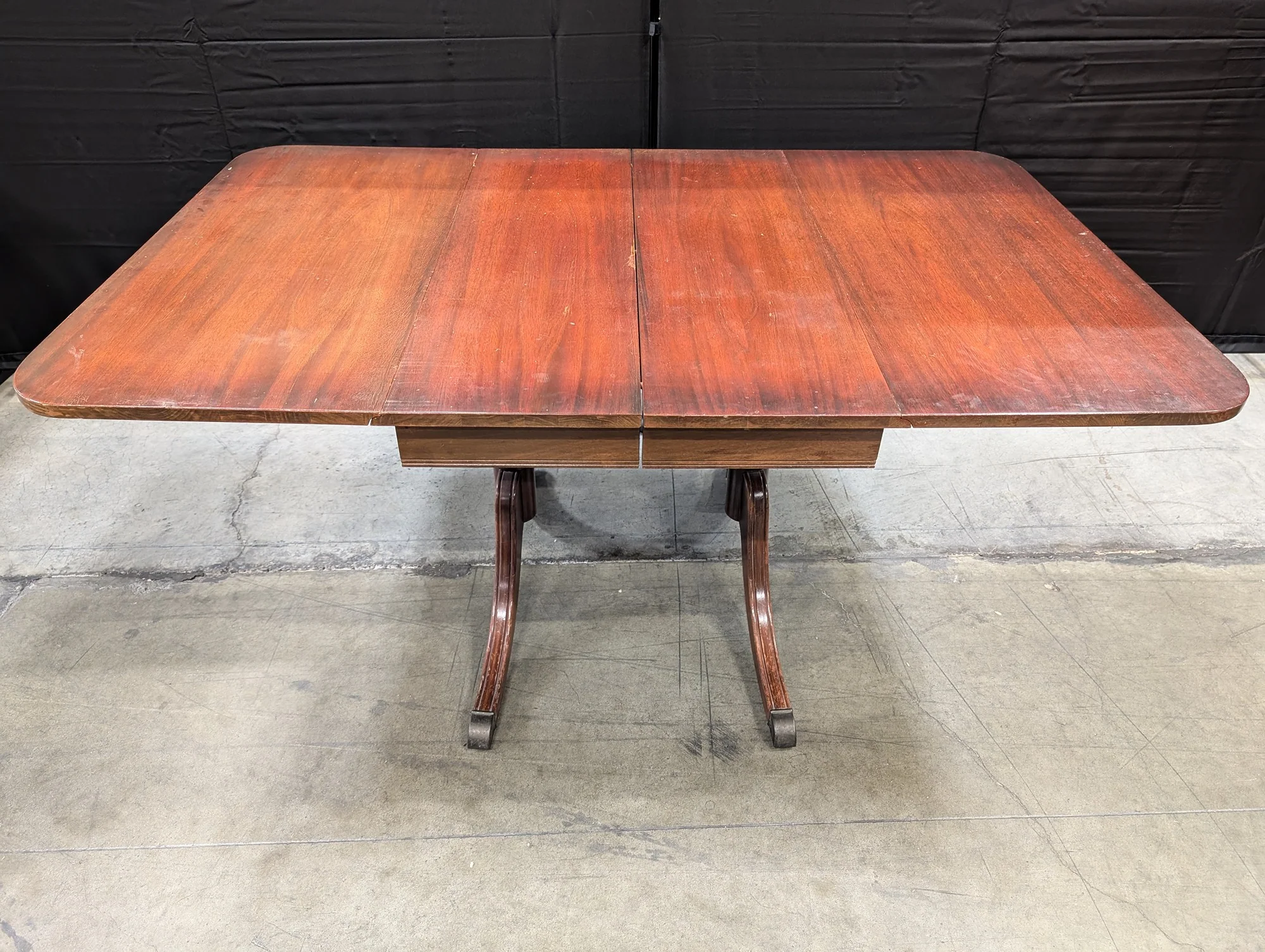 Traditional Hardwood Drop-Leaf Dining Table with Pedestal Base - Image 3