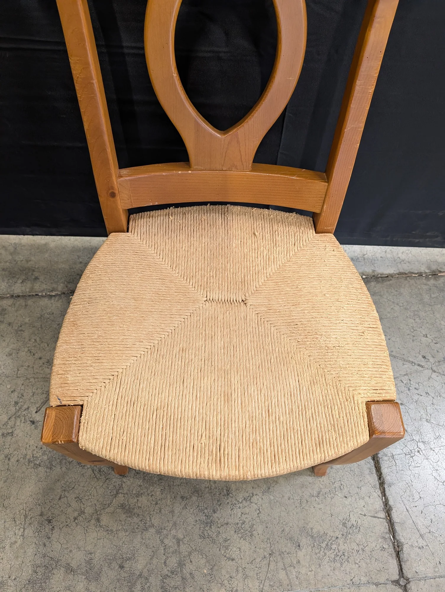 Rustic Hardwood Dining Chair with Woven Rush Seat - Image 4
