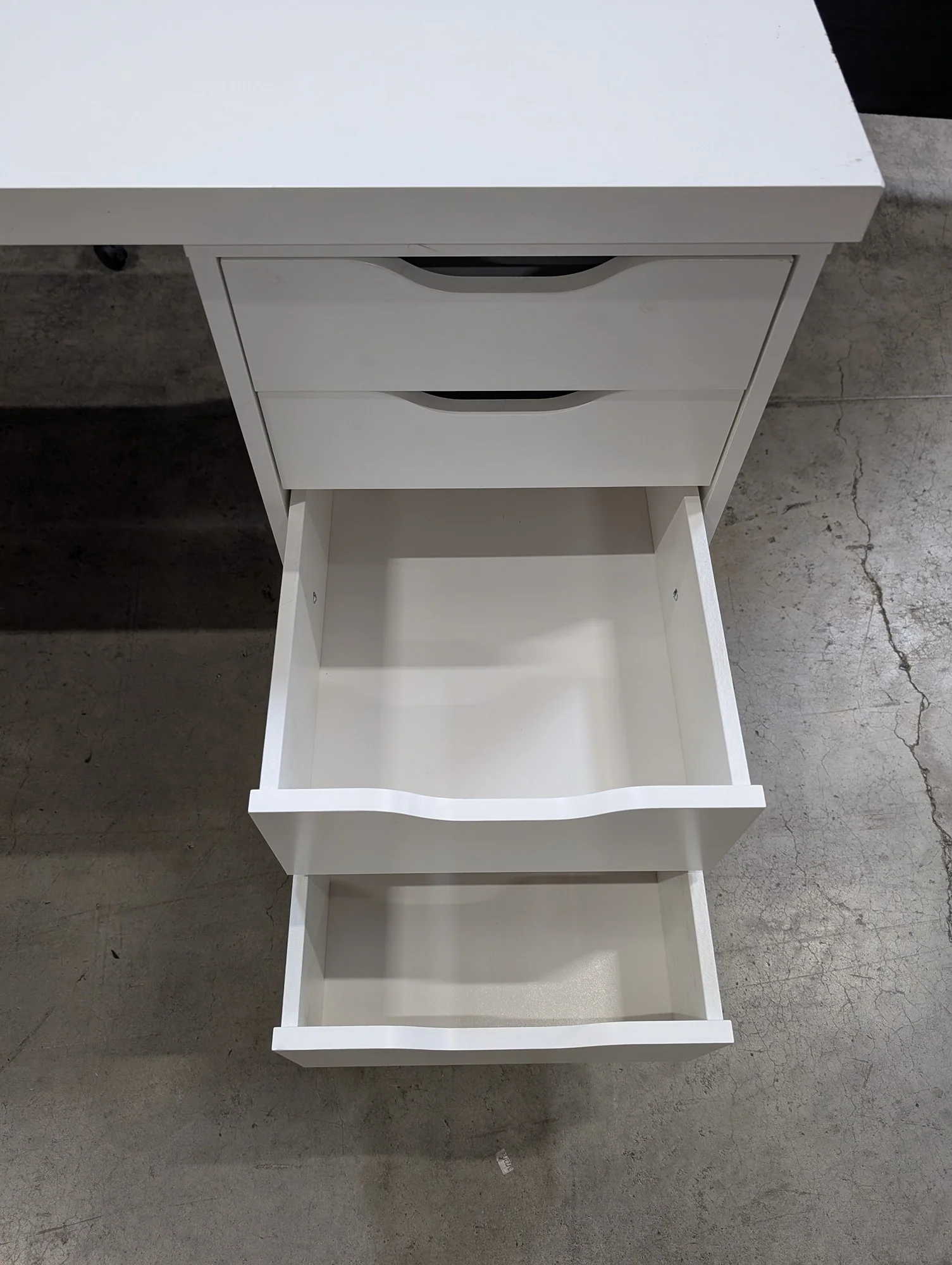 Modern White Rectangular Desk with Storage Drawers - Image 3