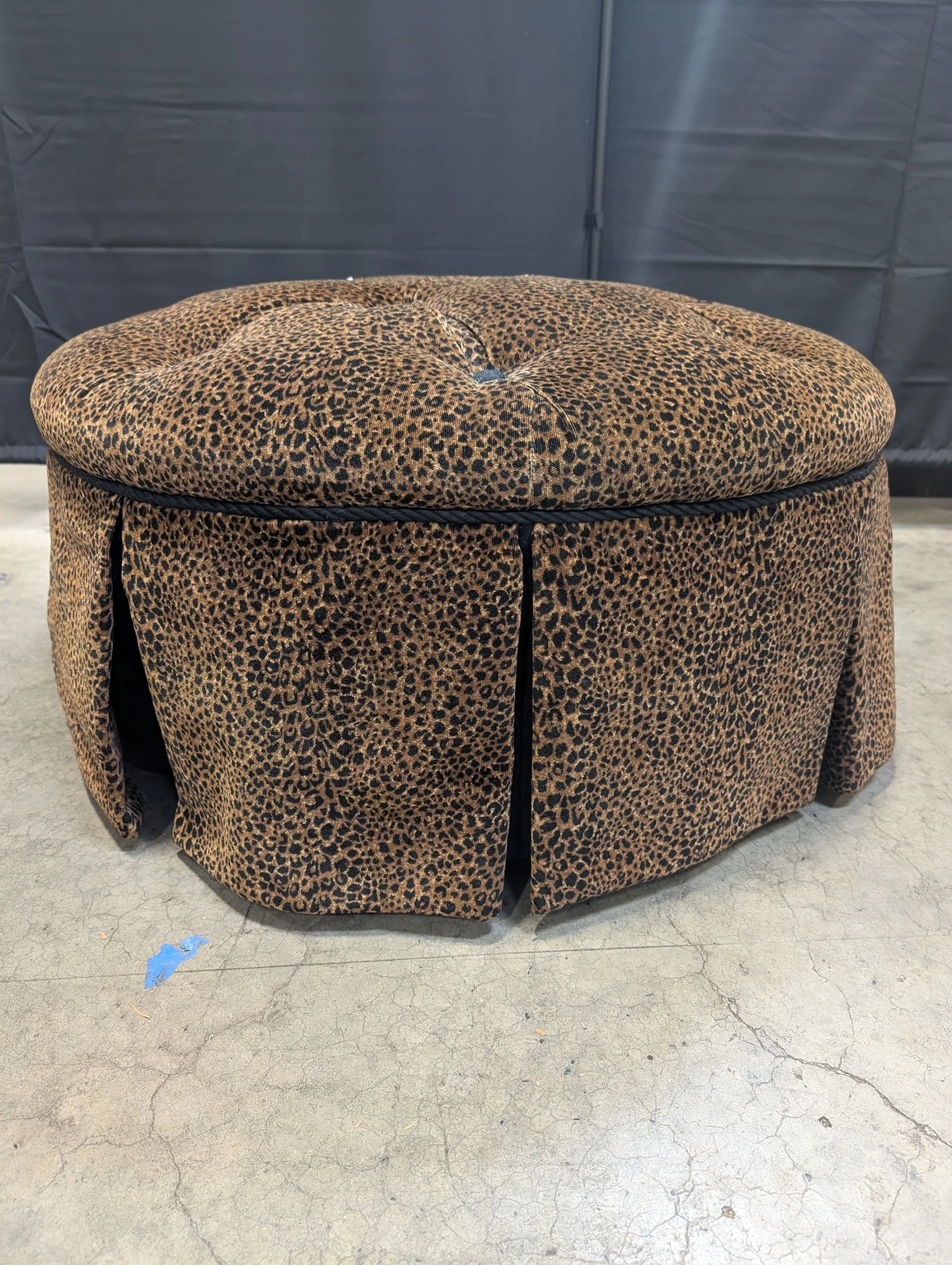 Round Tufted Leopard Print Upholstered Ottoman with Pleated Skirt