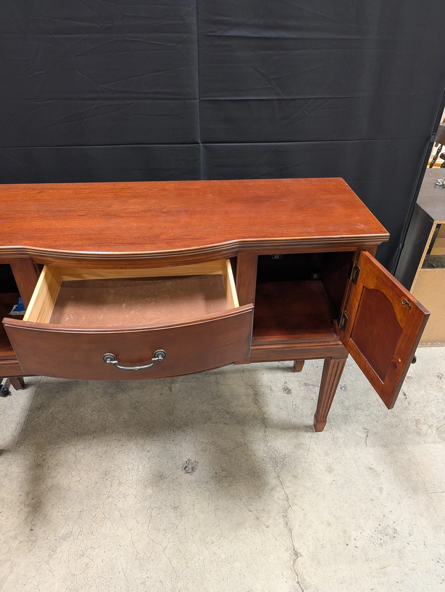 Traditional Wood Sideboard Buffet with Inlay Accents - Image 3