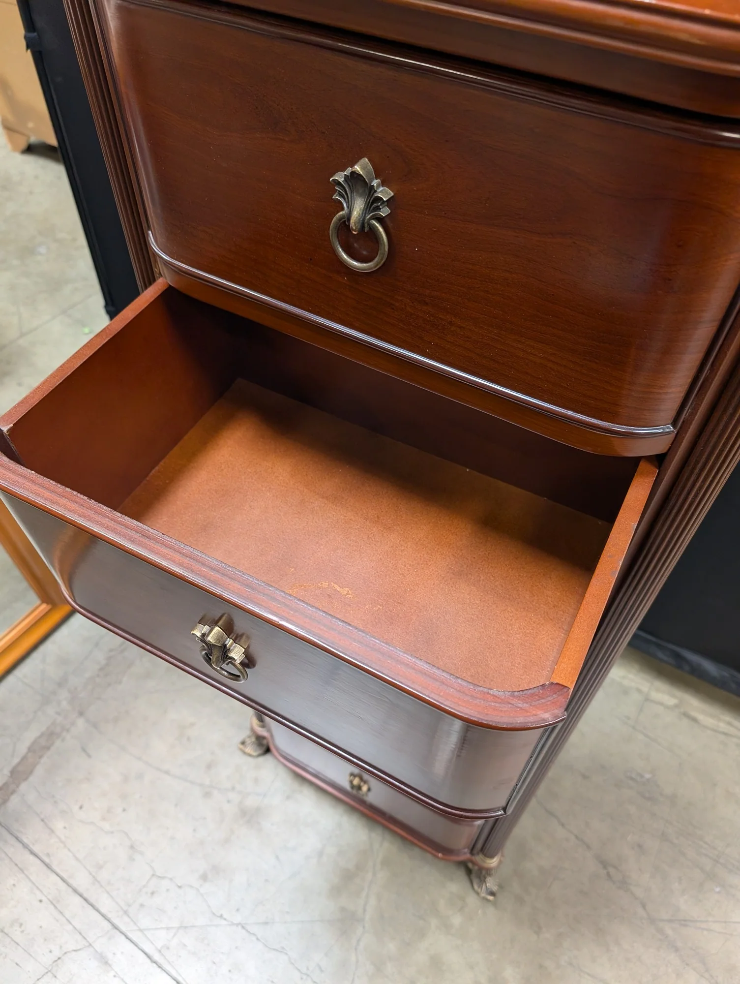 Bombay Company Classic Cherry Finish Chest - Image 3