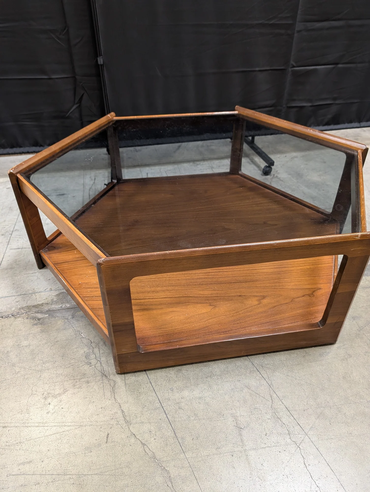 Mid-Century Modern Hexagonal Wood and Glass Display Table - Image 4
