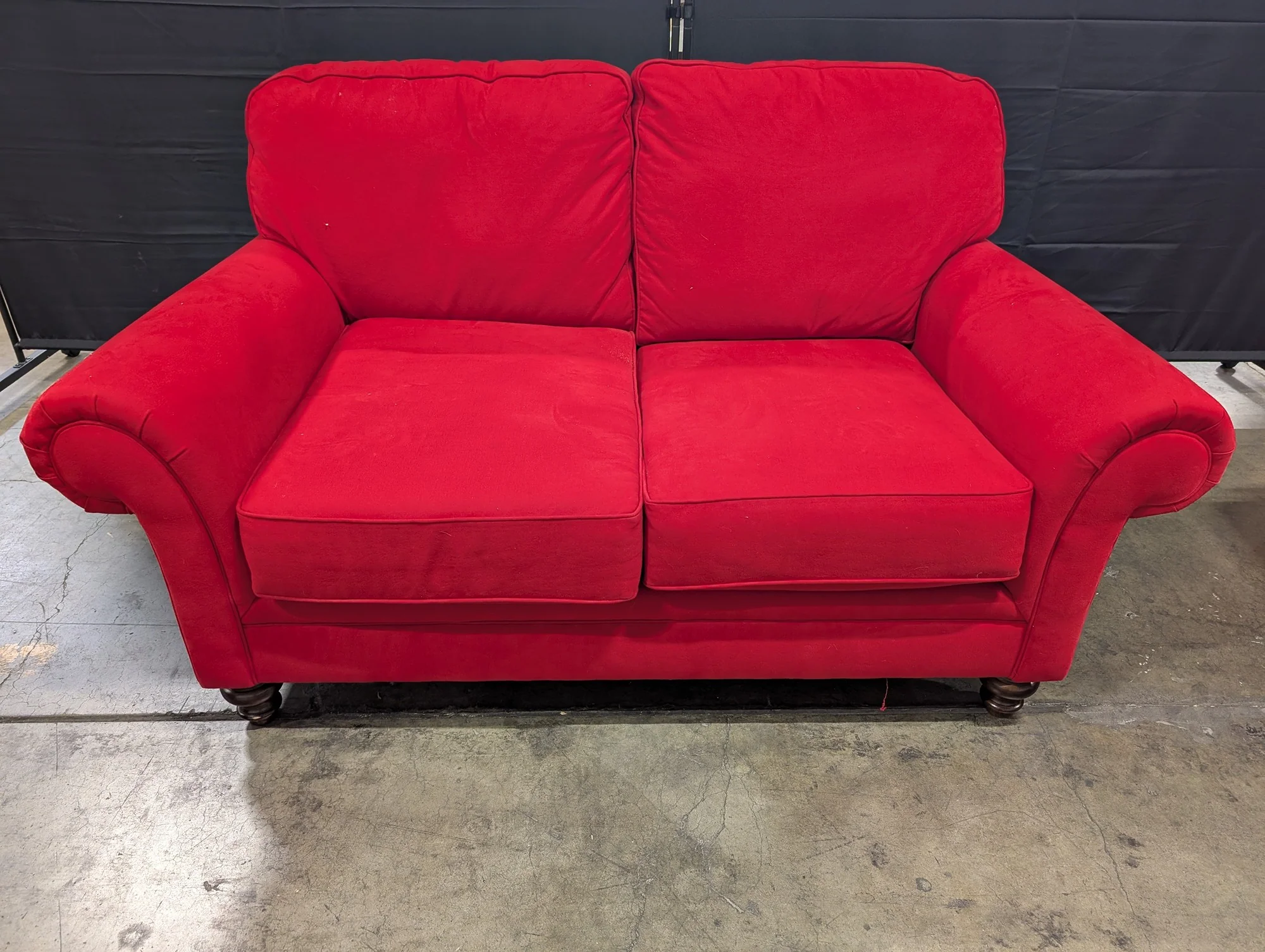 Vibrant Red Velvet Two-Seater Sofa - Image 3