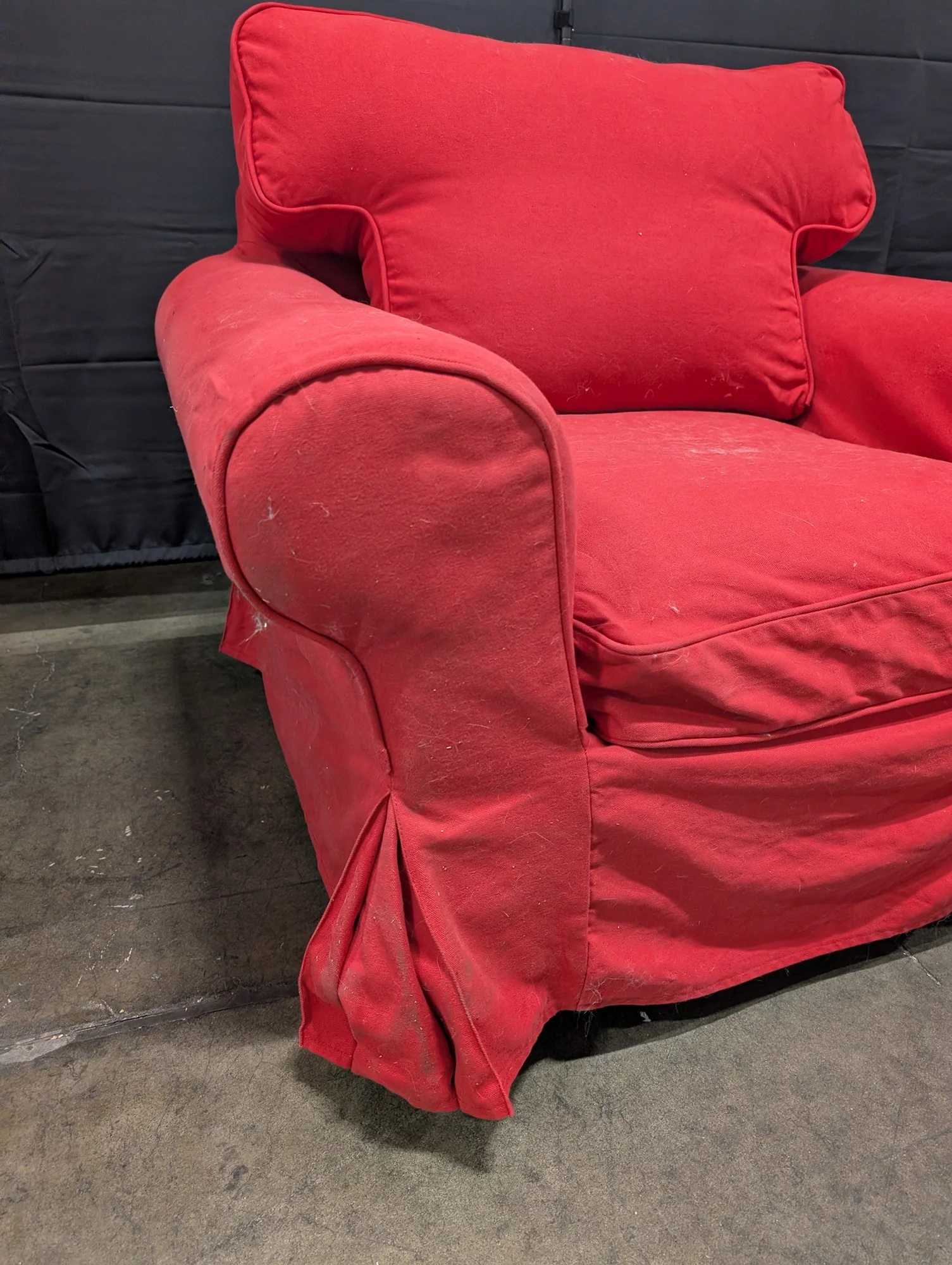 Vibrant Red Fabric Armchair with Rolled Arms - Image 3