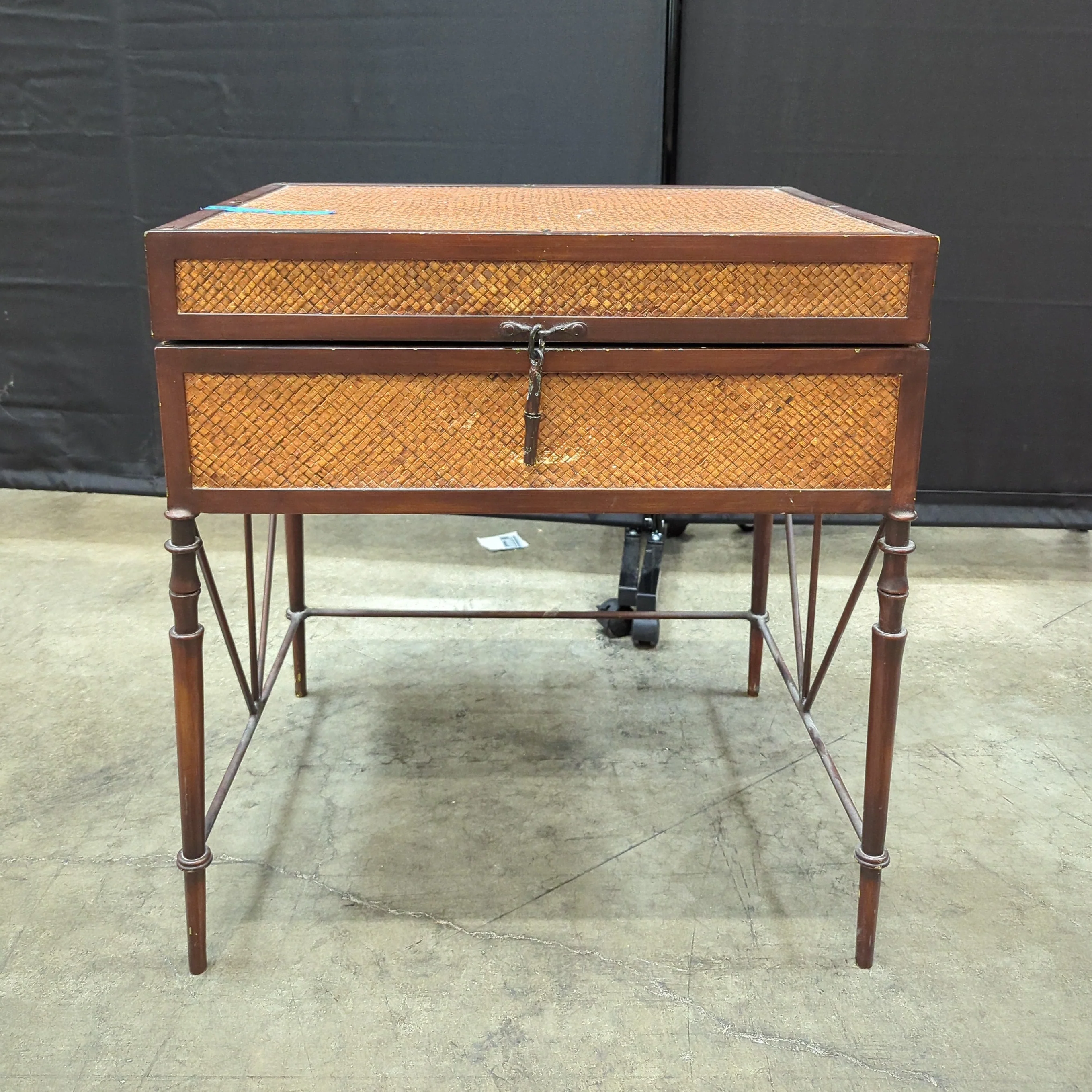 Vintage Style Inlaid Wood Accent Table with Turned Legs