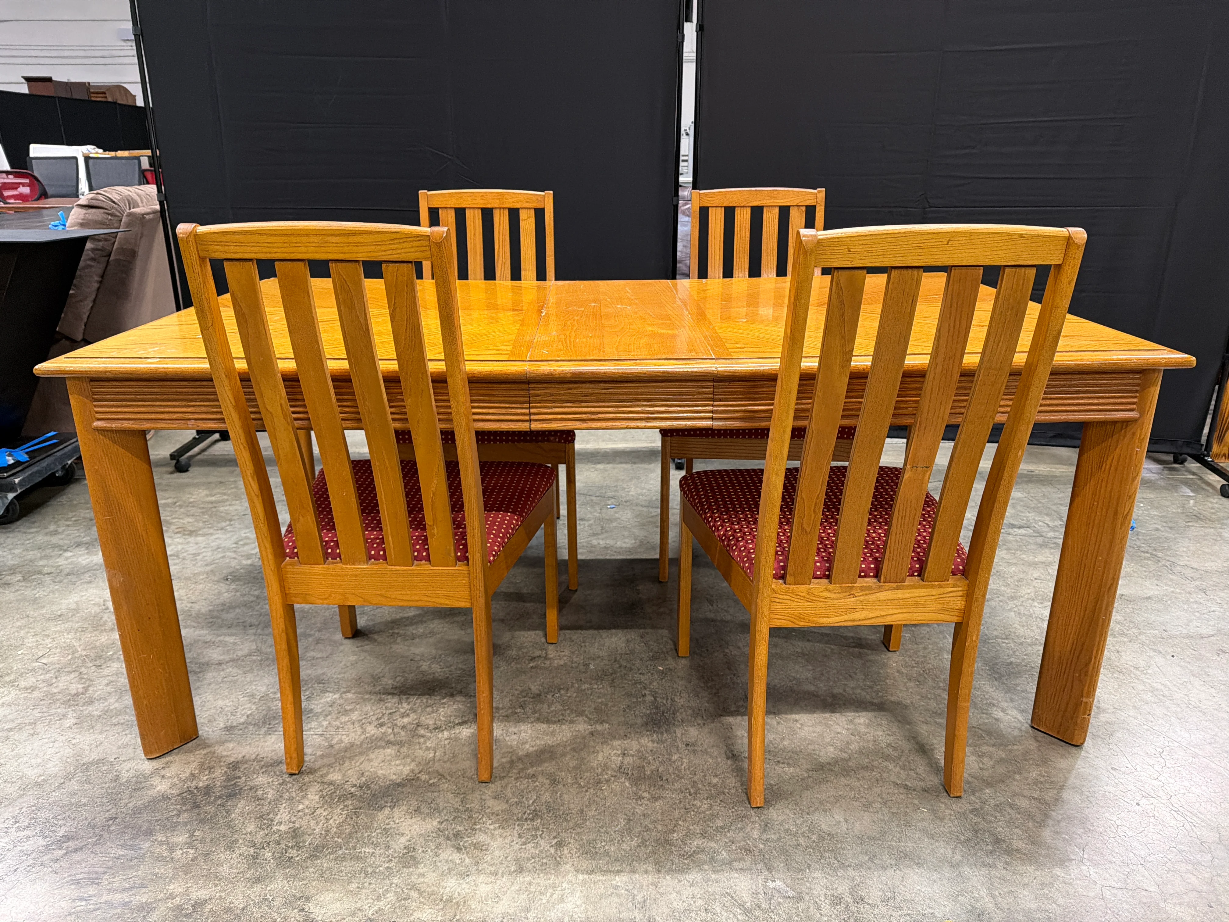 Sturdy Wooden Extendable Dining Set with Four Red Fabric Wooden Chairs - Image 5