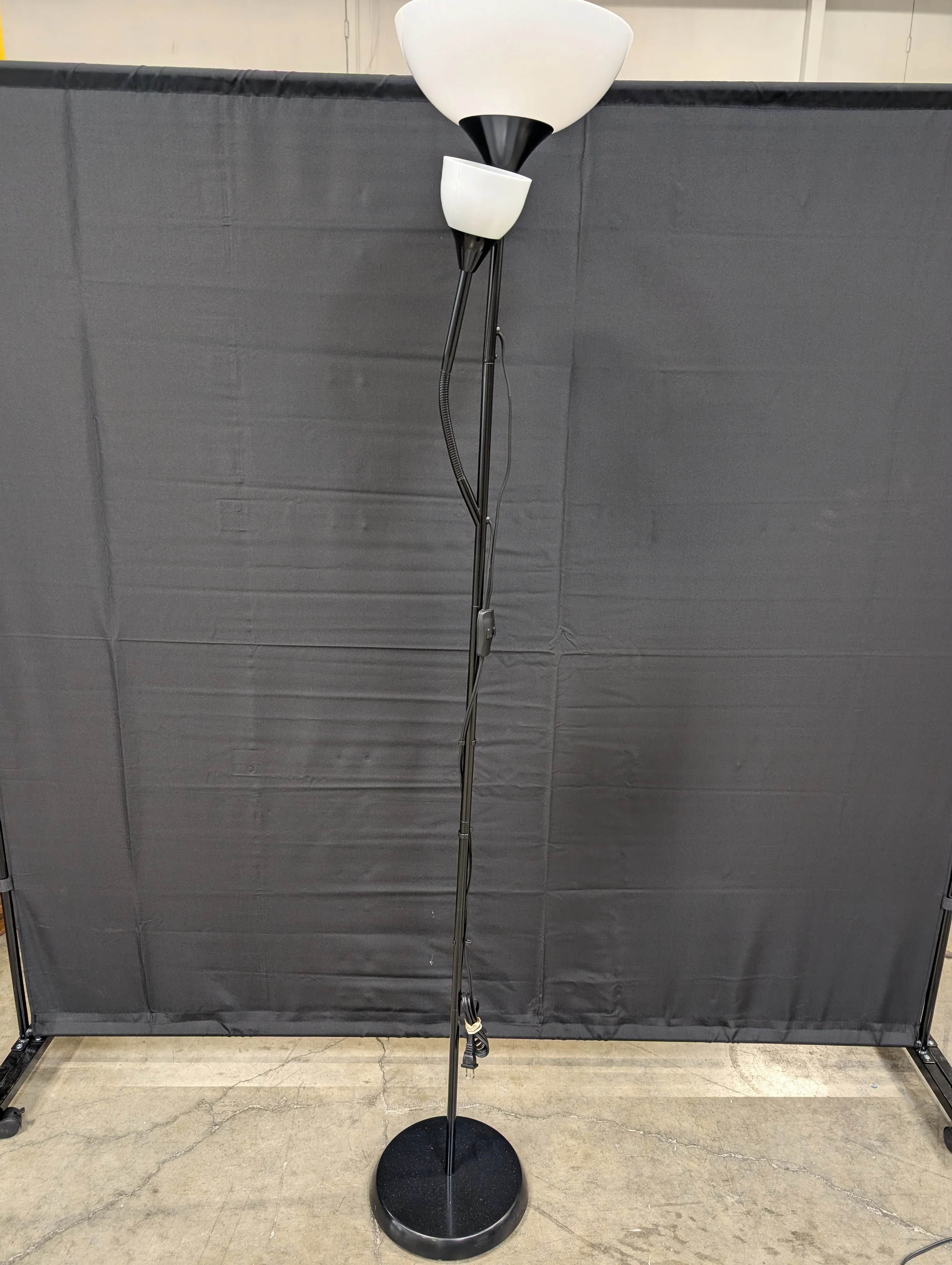 Modern Black & White Torchiere Floor Lamps with Adjustable Task Lights - Image 3