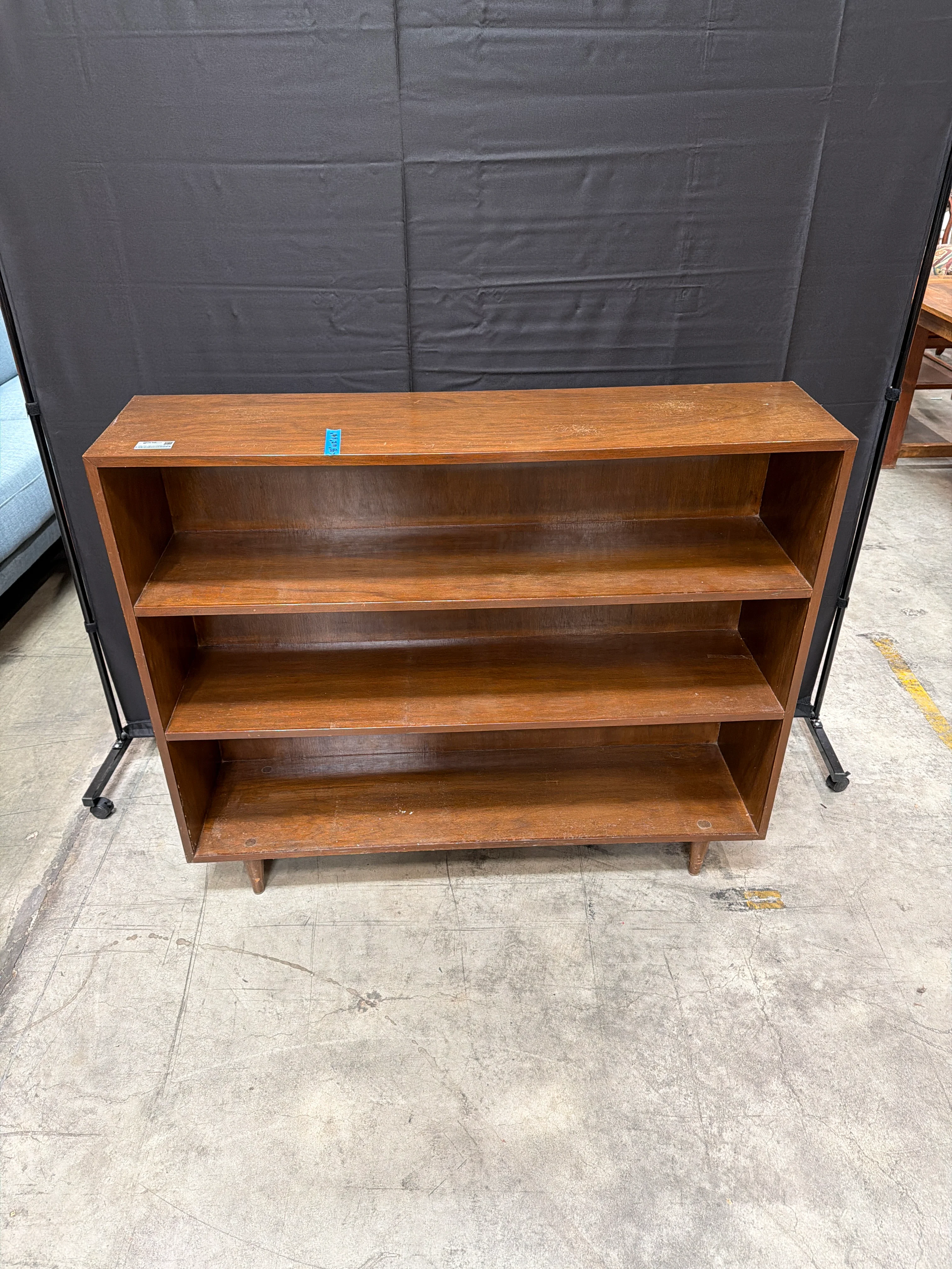 Classic Three-Shelf Wood Bookcase with Tapered Legs - Image 2