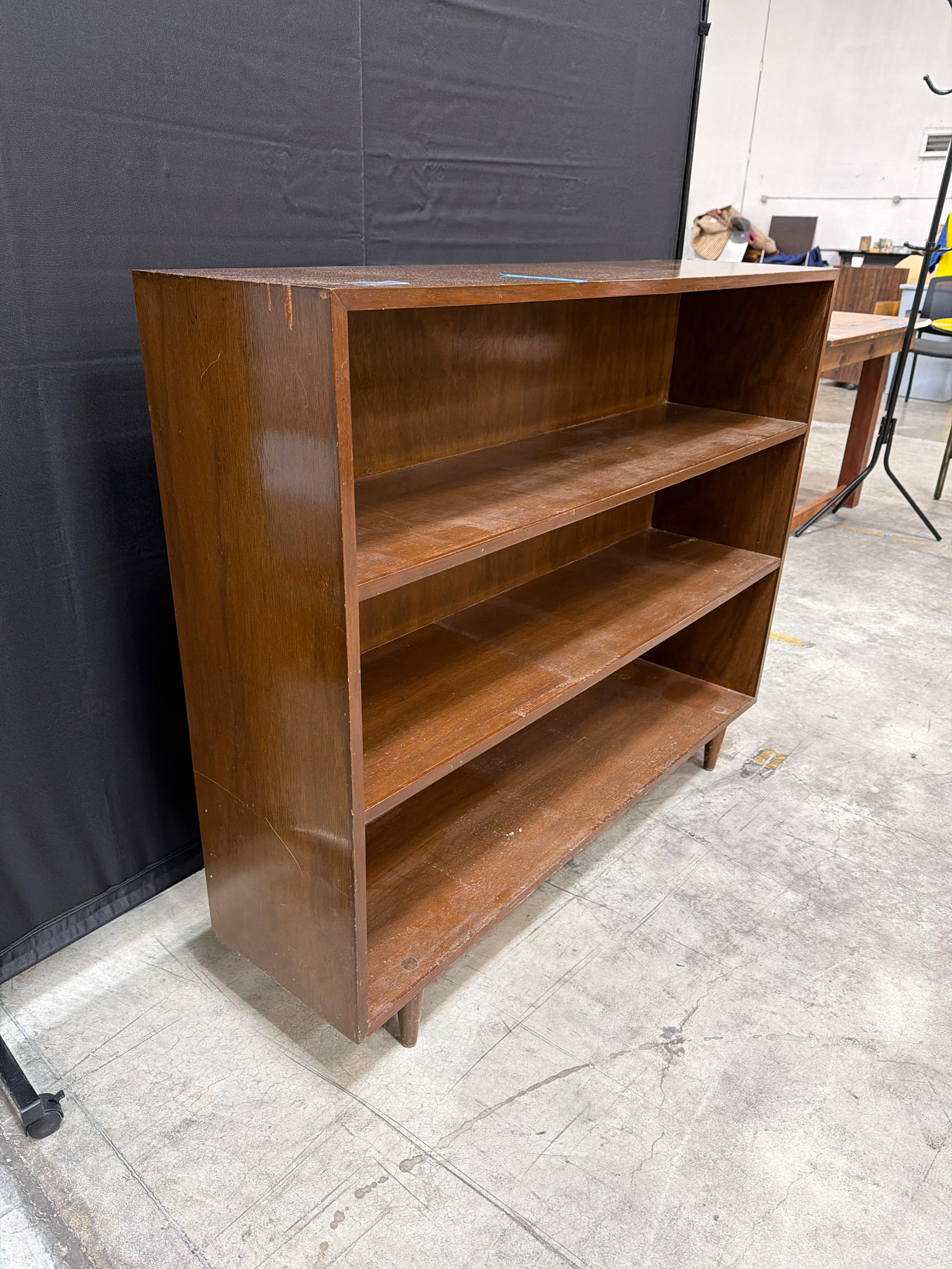 Classic Three-Shelf Wood Bookcase with Tapered Legs - Image 3