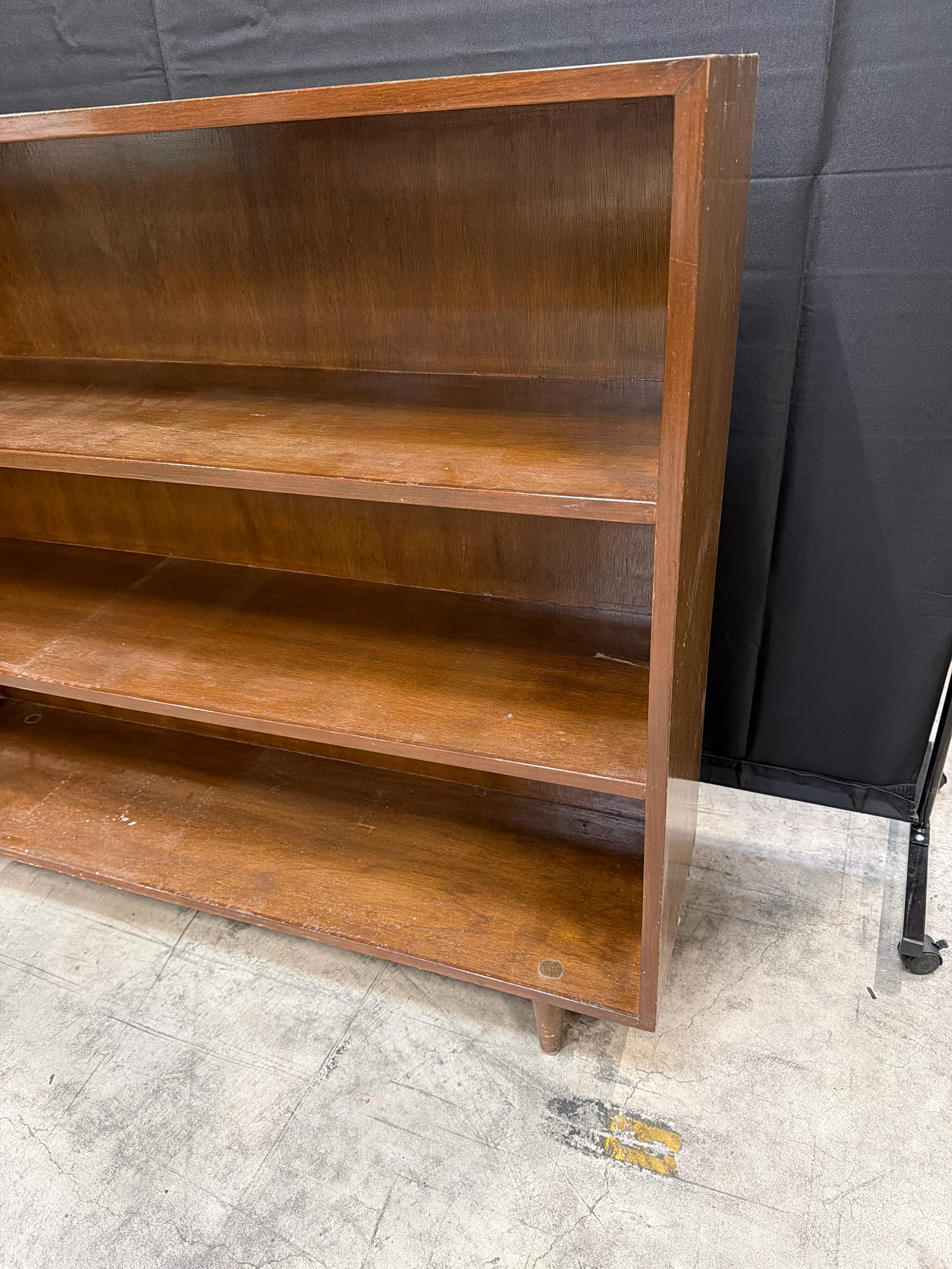 Classic Three-Shelf Wood Bookcase with Tapered Legs - Image 4