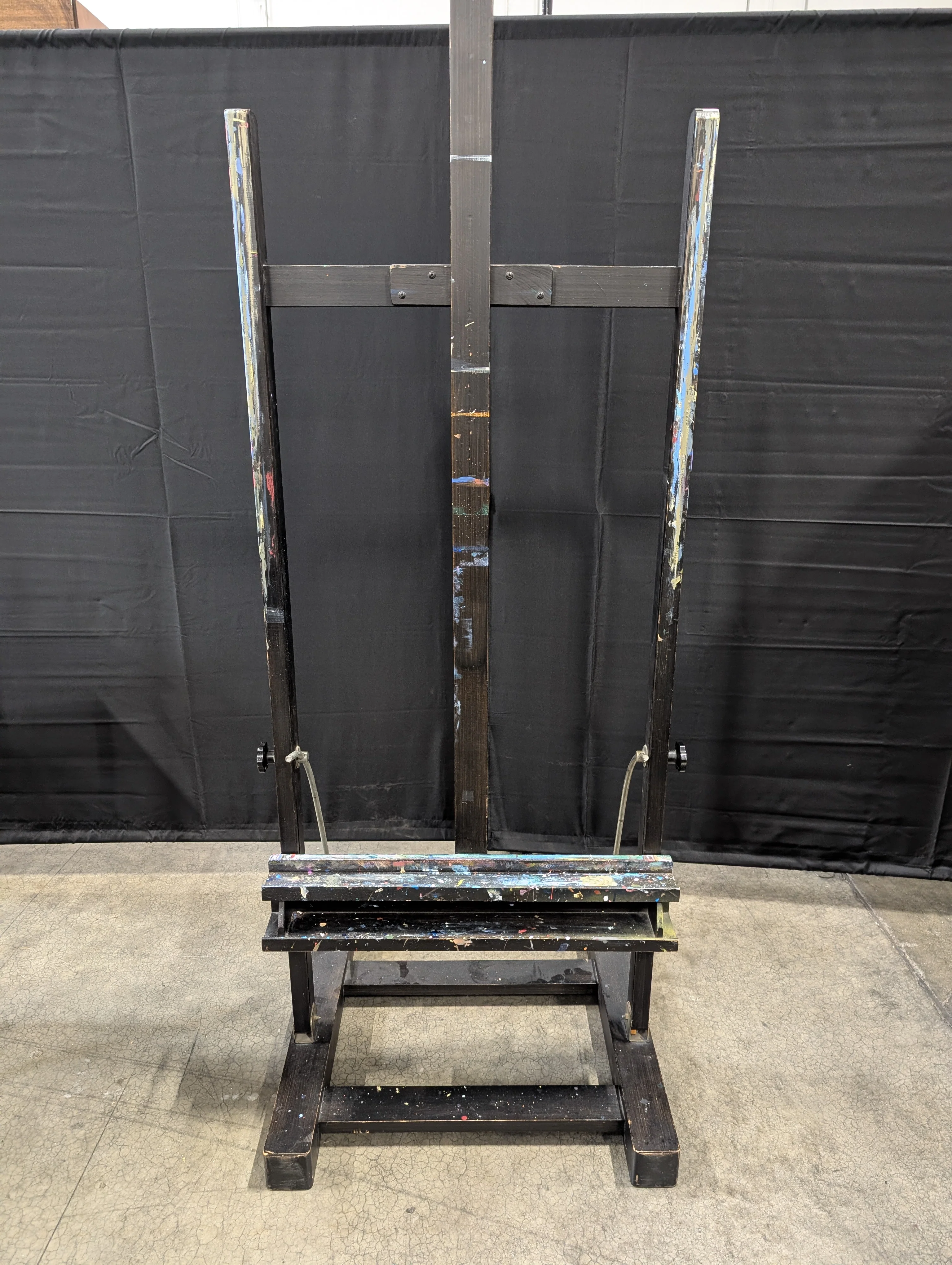 Adjustable Black Wooden Studio Easel - Image 2