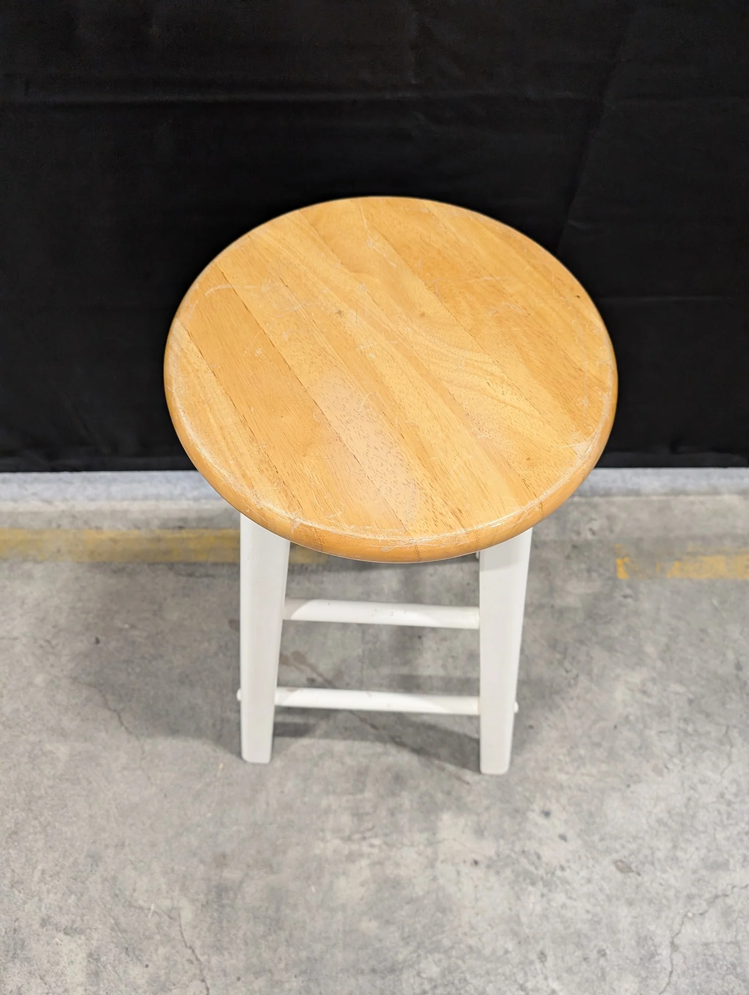 Two-Tone Wooden Bar Stool with Round Seat - Image 2