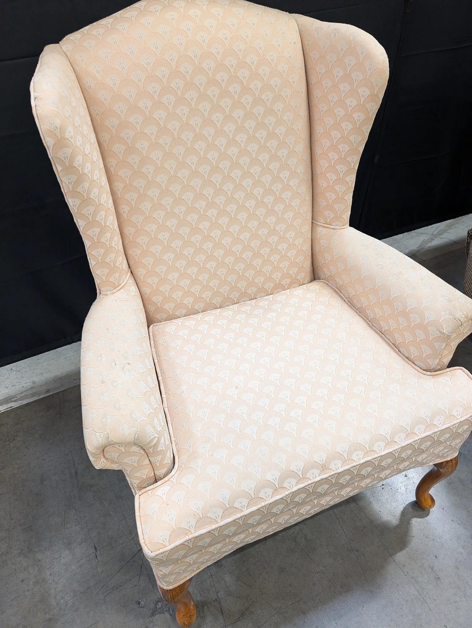 Traditional Upholstered Wingback Armchair with Scalloped Pattern - Image 2