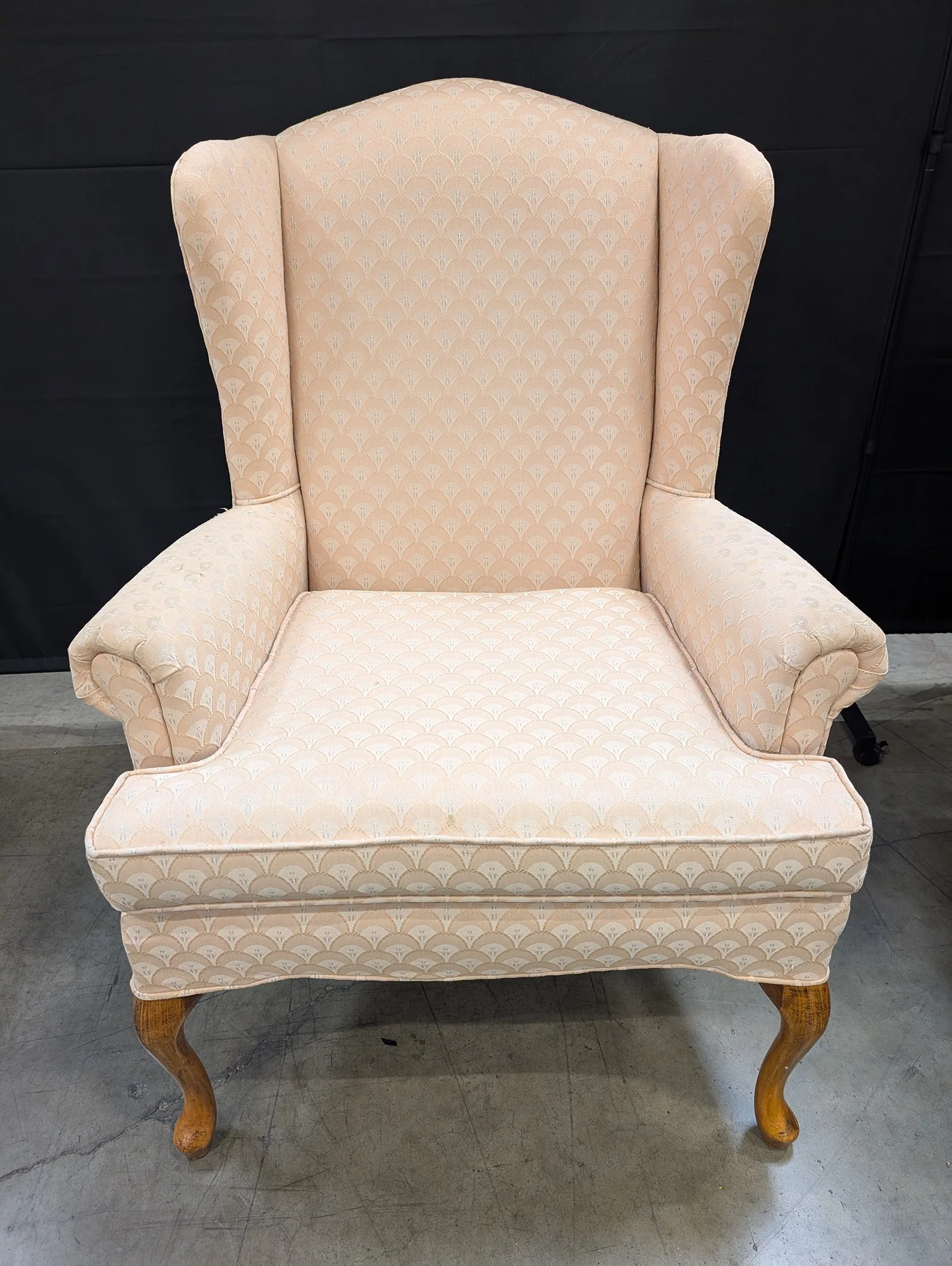 Traditional Upholstered Wingback Armchair with Scalloped Pattern - Image 4