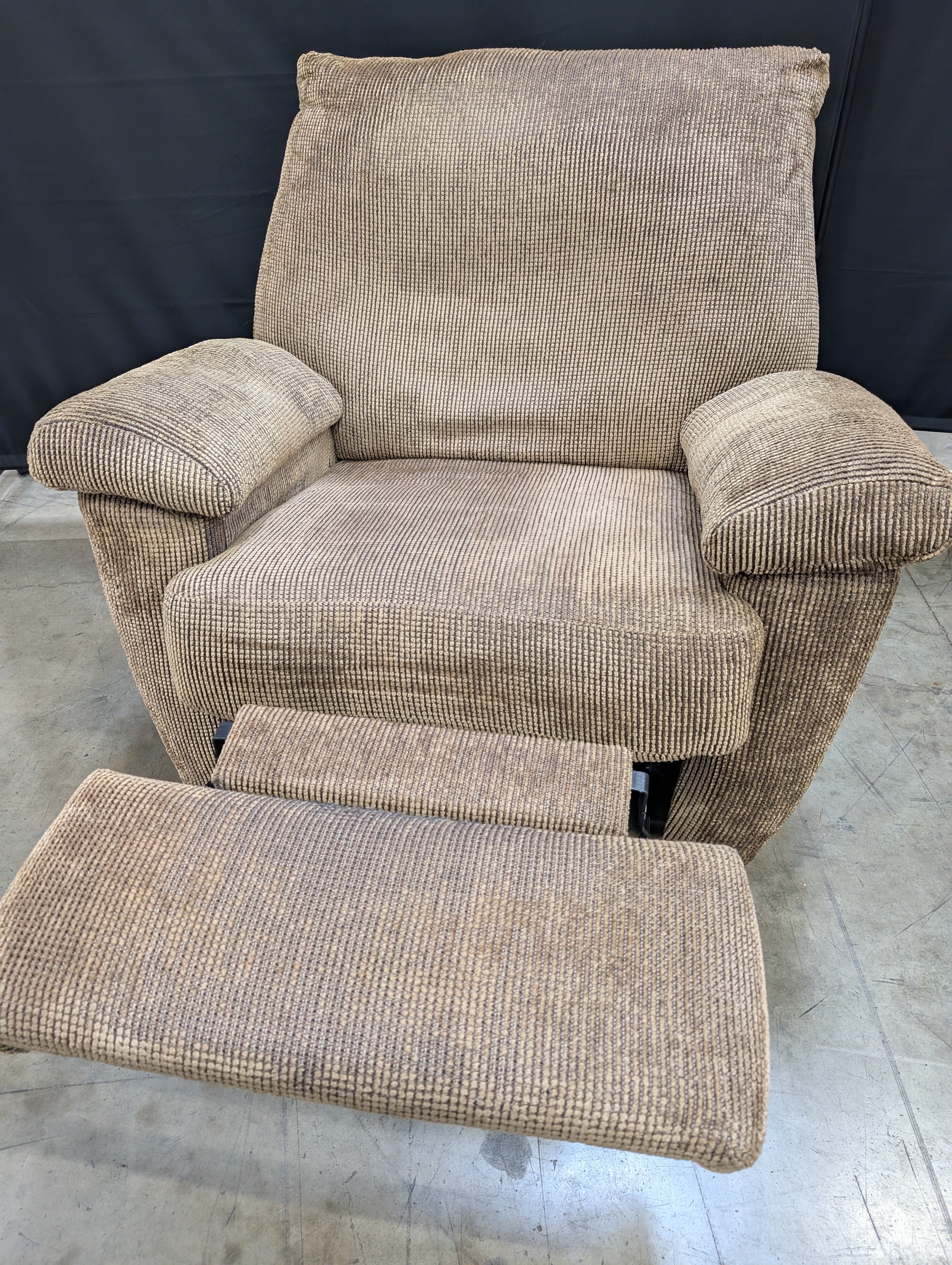 Textured Striped Recliner Armchair - Image 2