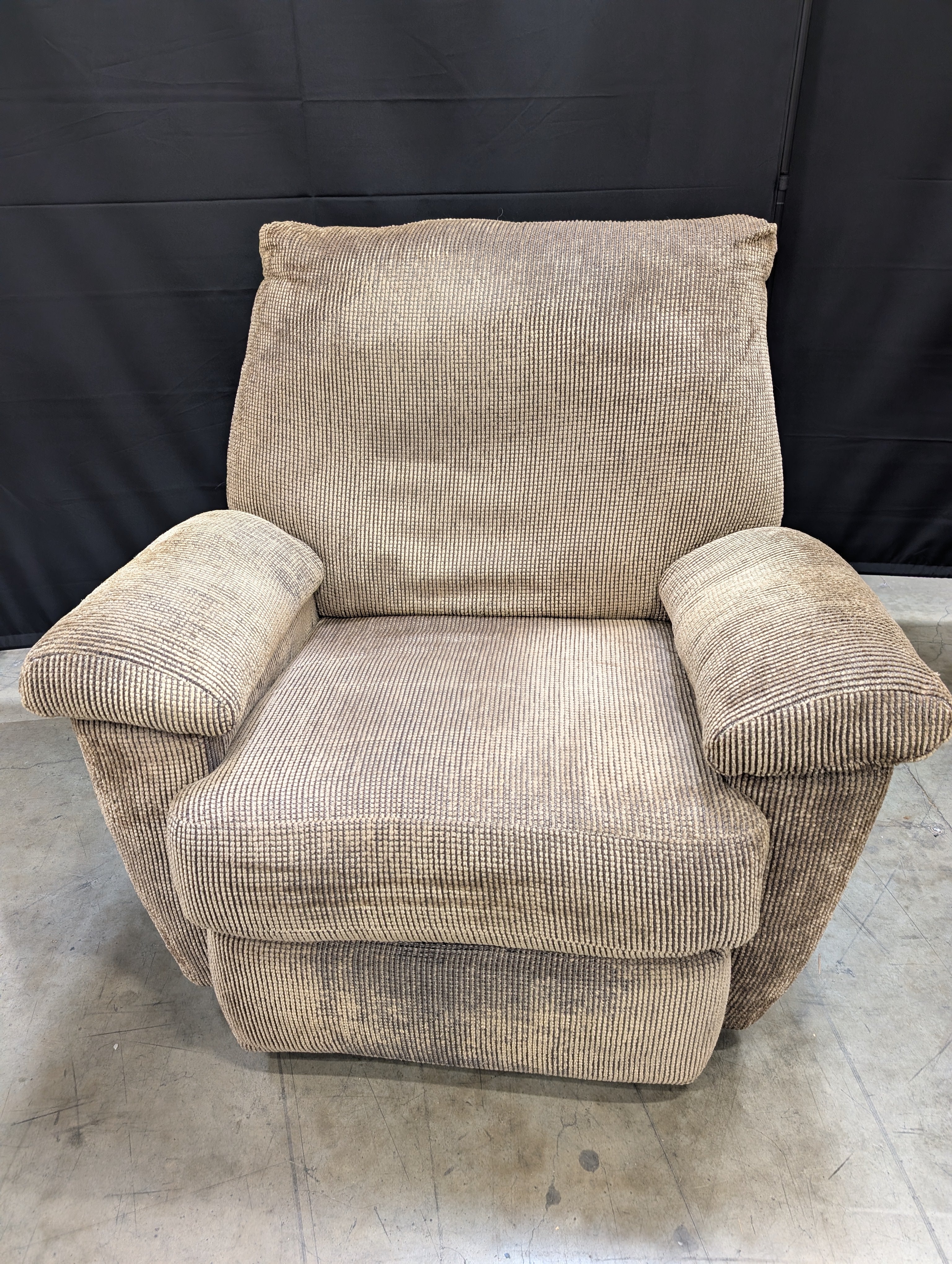 Textured Striped Recliner Armchair - Image 5
