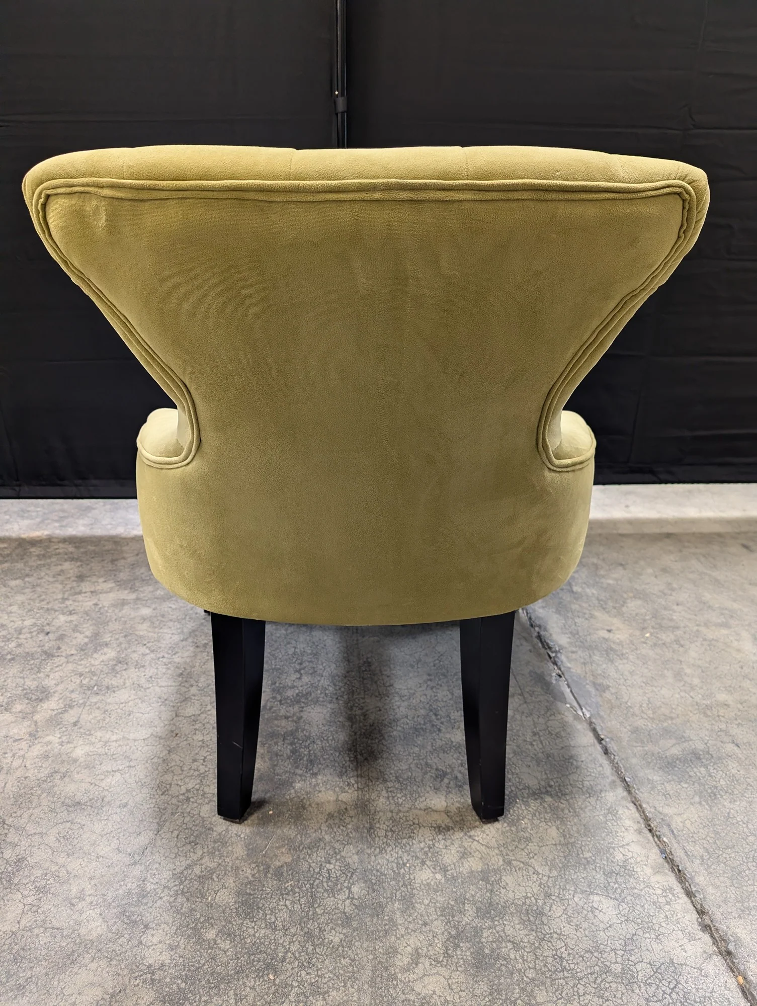 OFFICE STAR PRODUCTS Chartreuse Tufted Upholstered Accent Chair - Image 3