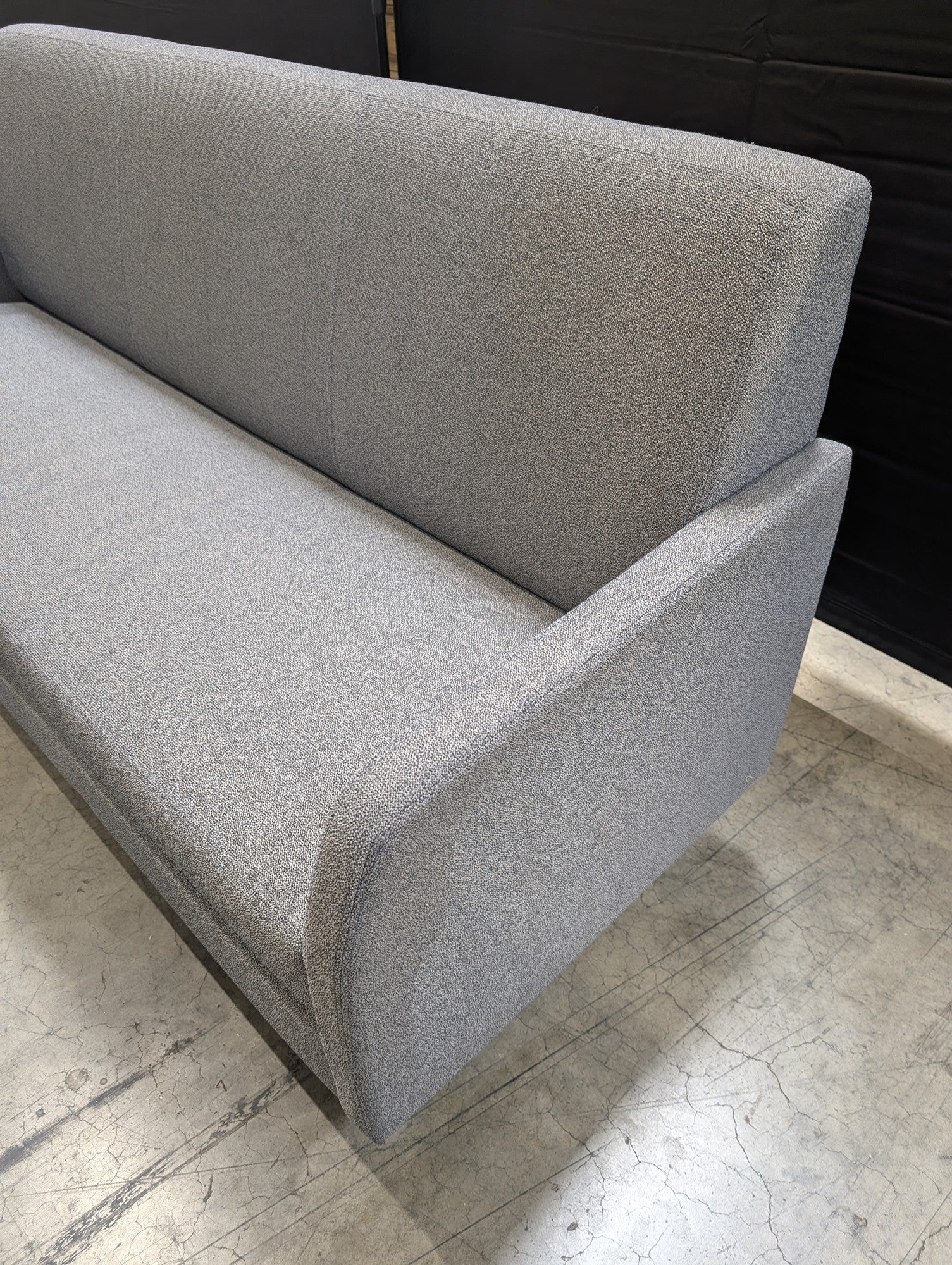 Contemporary Gray Fabric Sofa with Metal Legs - Image 3