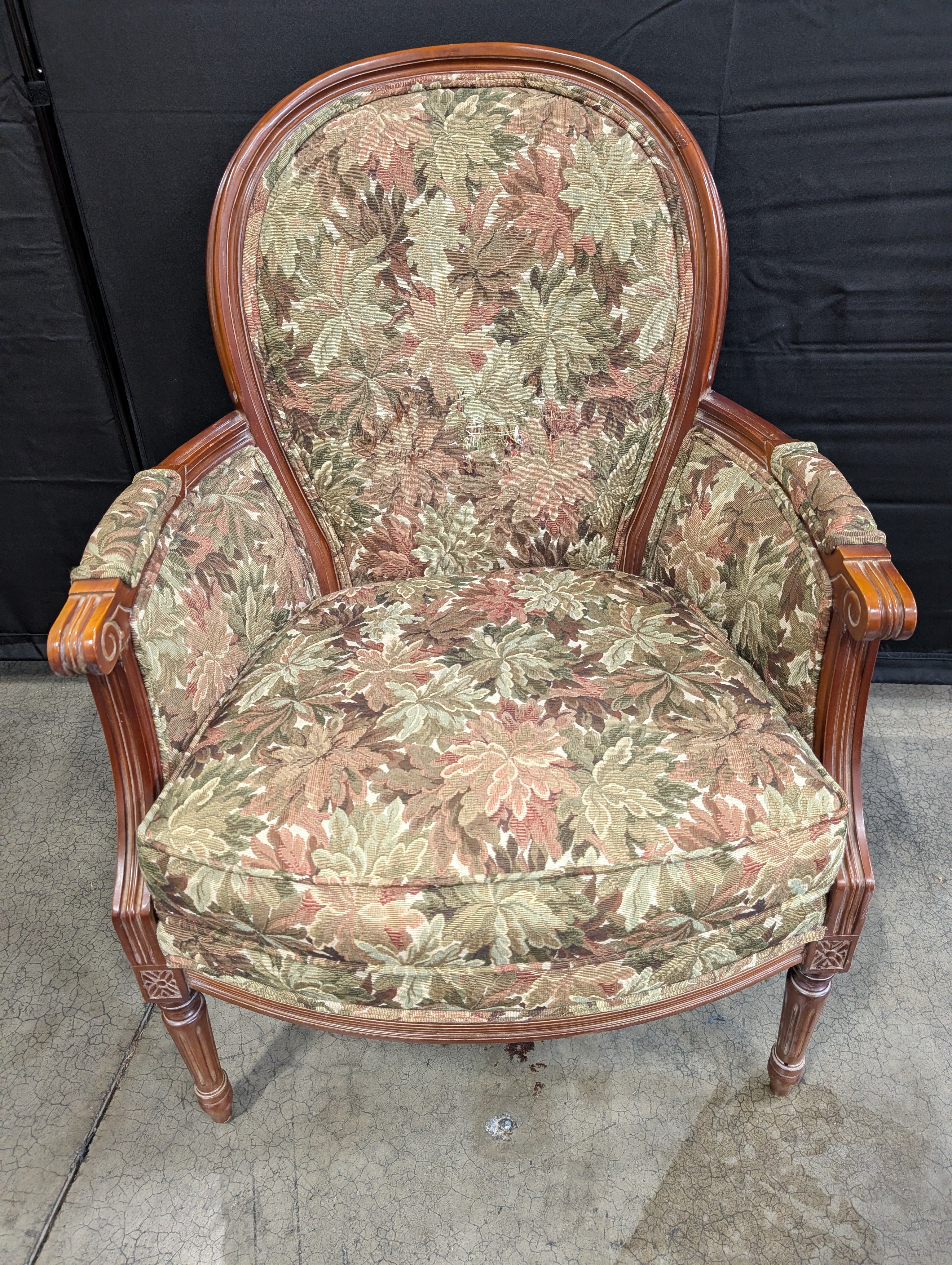 Traditional Floral Upholstered Accent Chair with Carved Wood Frame - Image 6