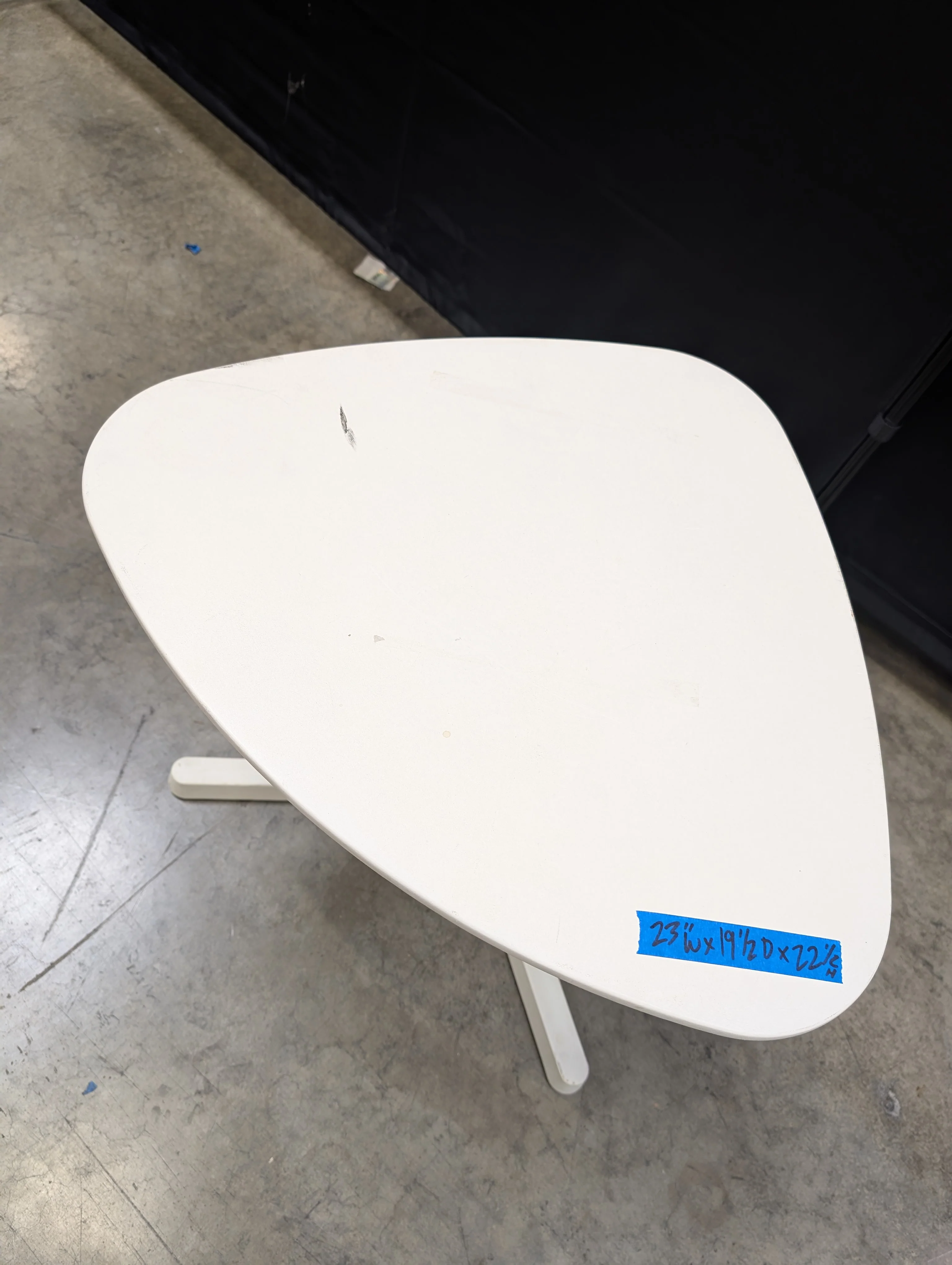 Modern White Oval Top Standing Table with Adjustable Height - Image 2