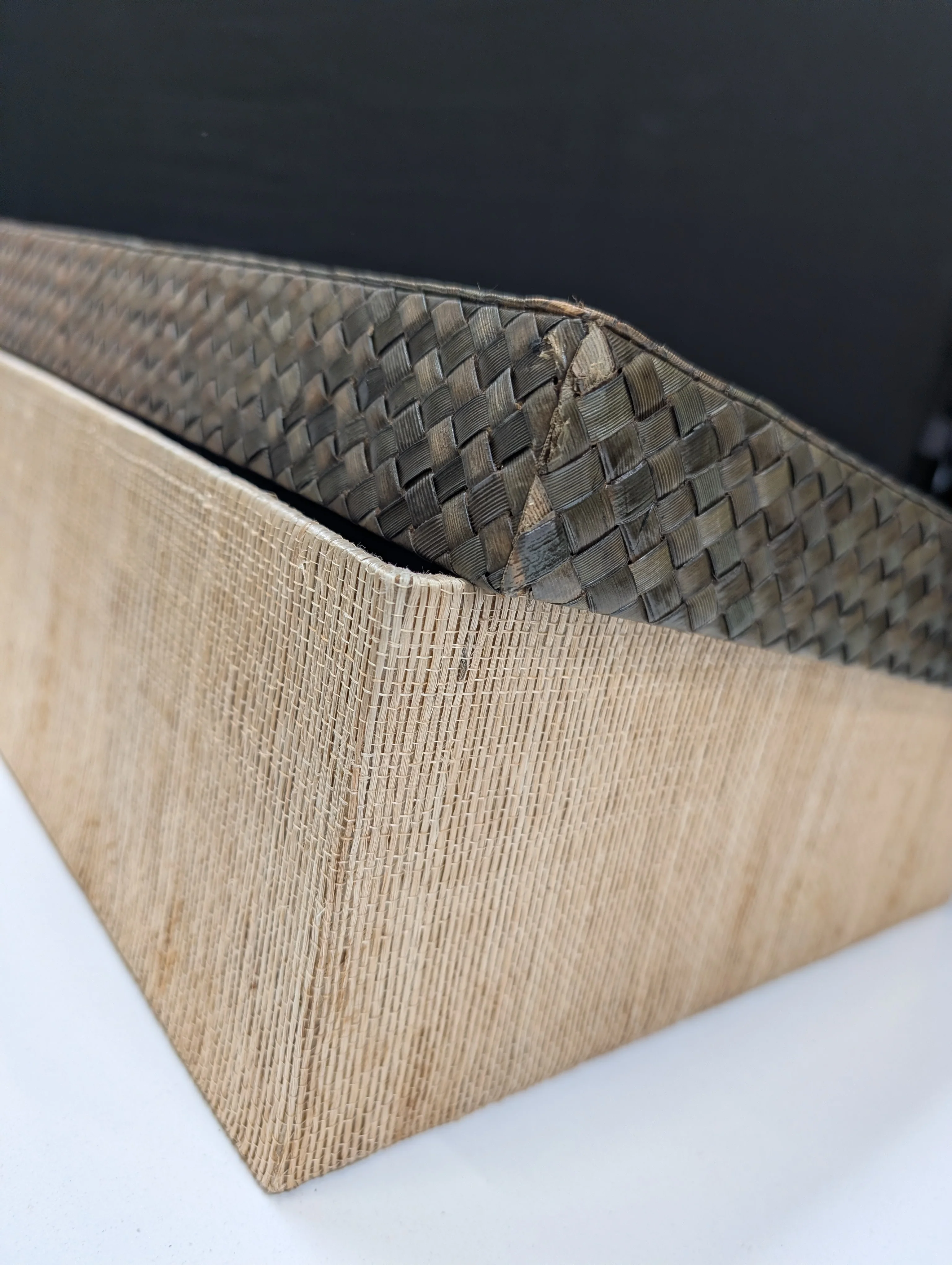 Woven Natural Fiber Storage Box with Hinged Lid - Image 4