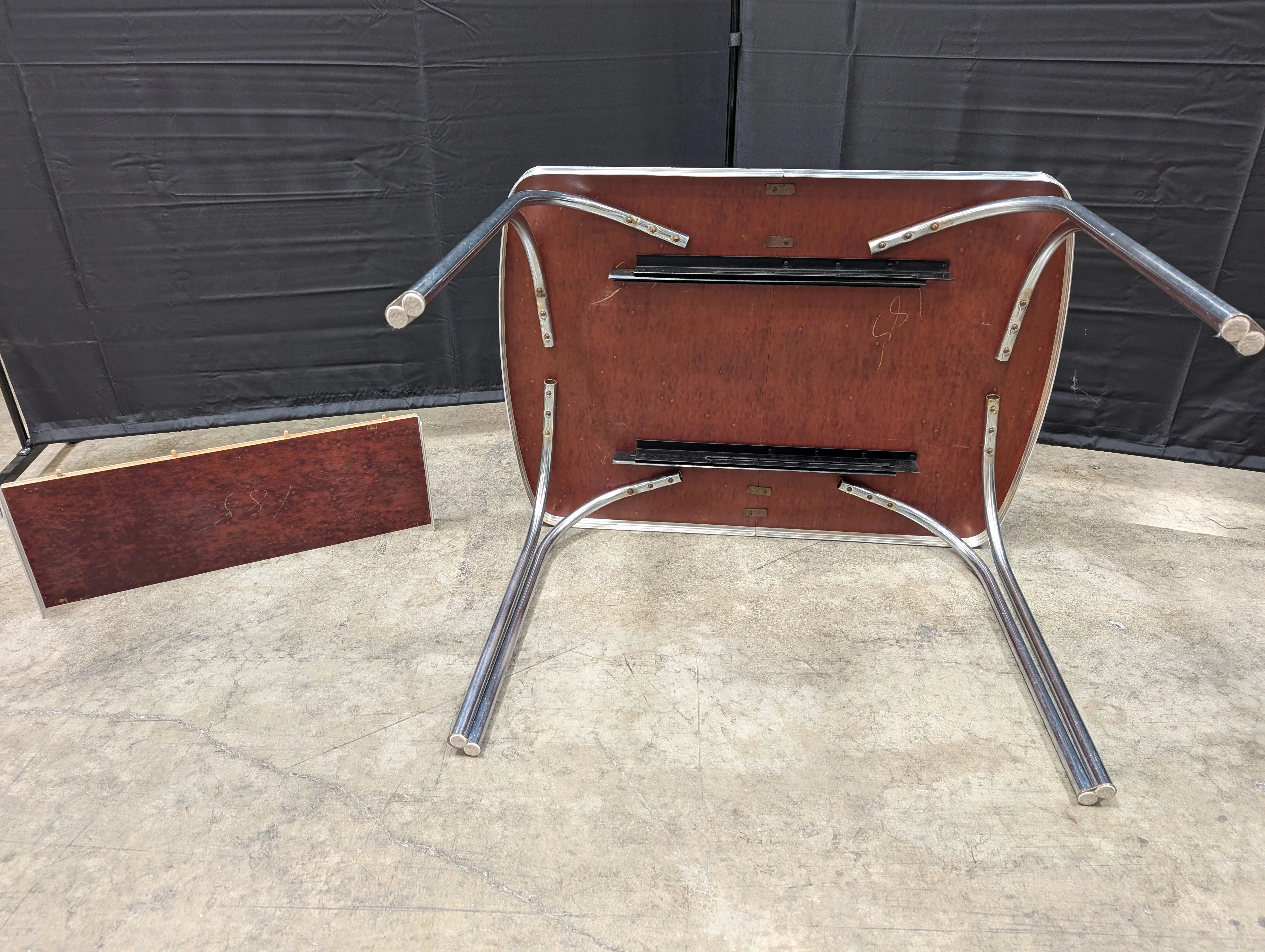 Vintage Mid-Century Yellow Laminate Extendable Kitchen Table with Chrome Legs - Image 3