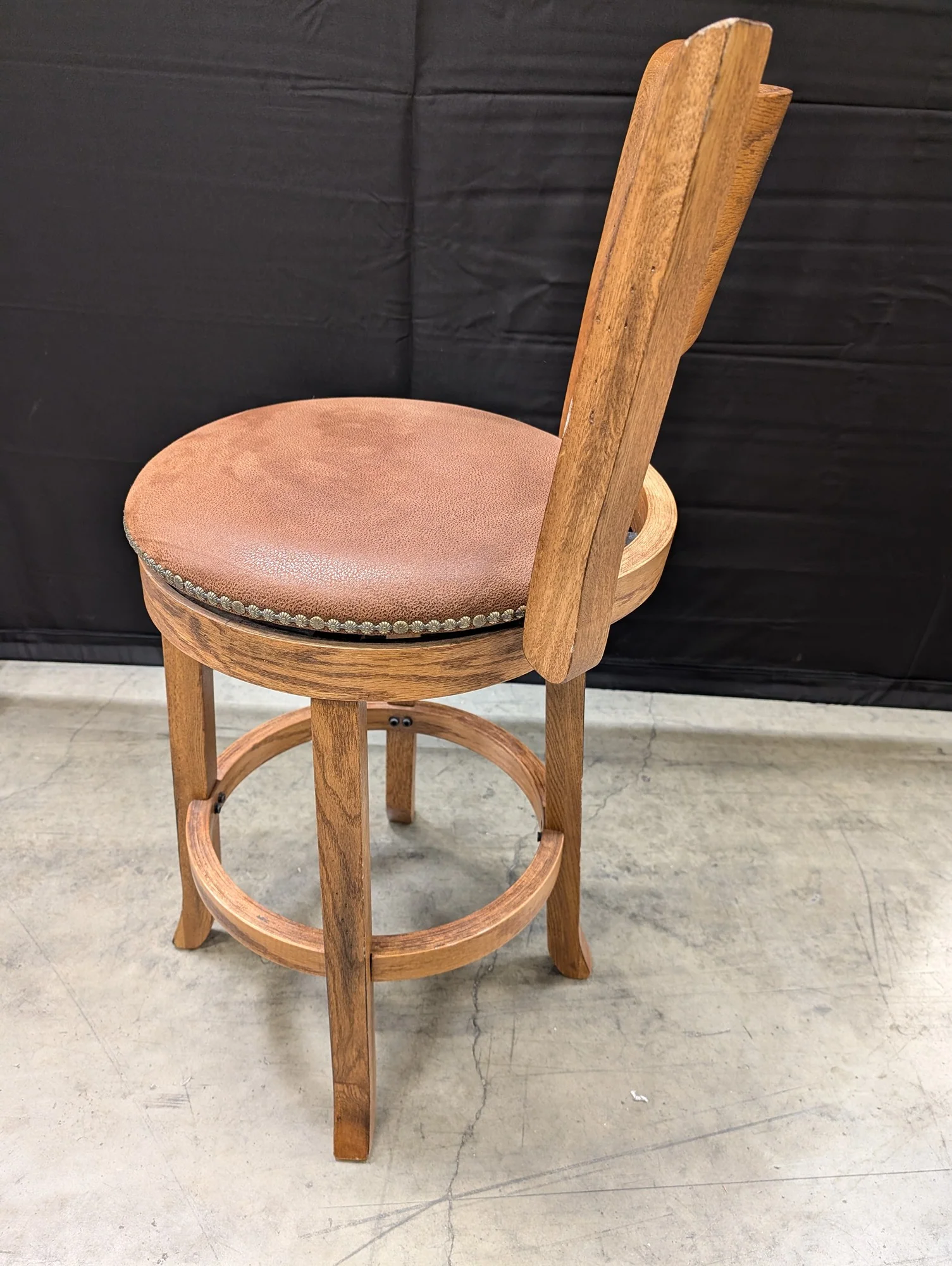 Rustic Wood Swivel Bar Stool with Upholstered Seat - Image 3