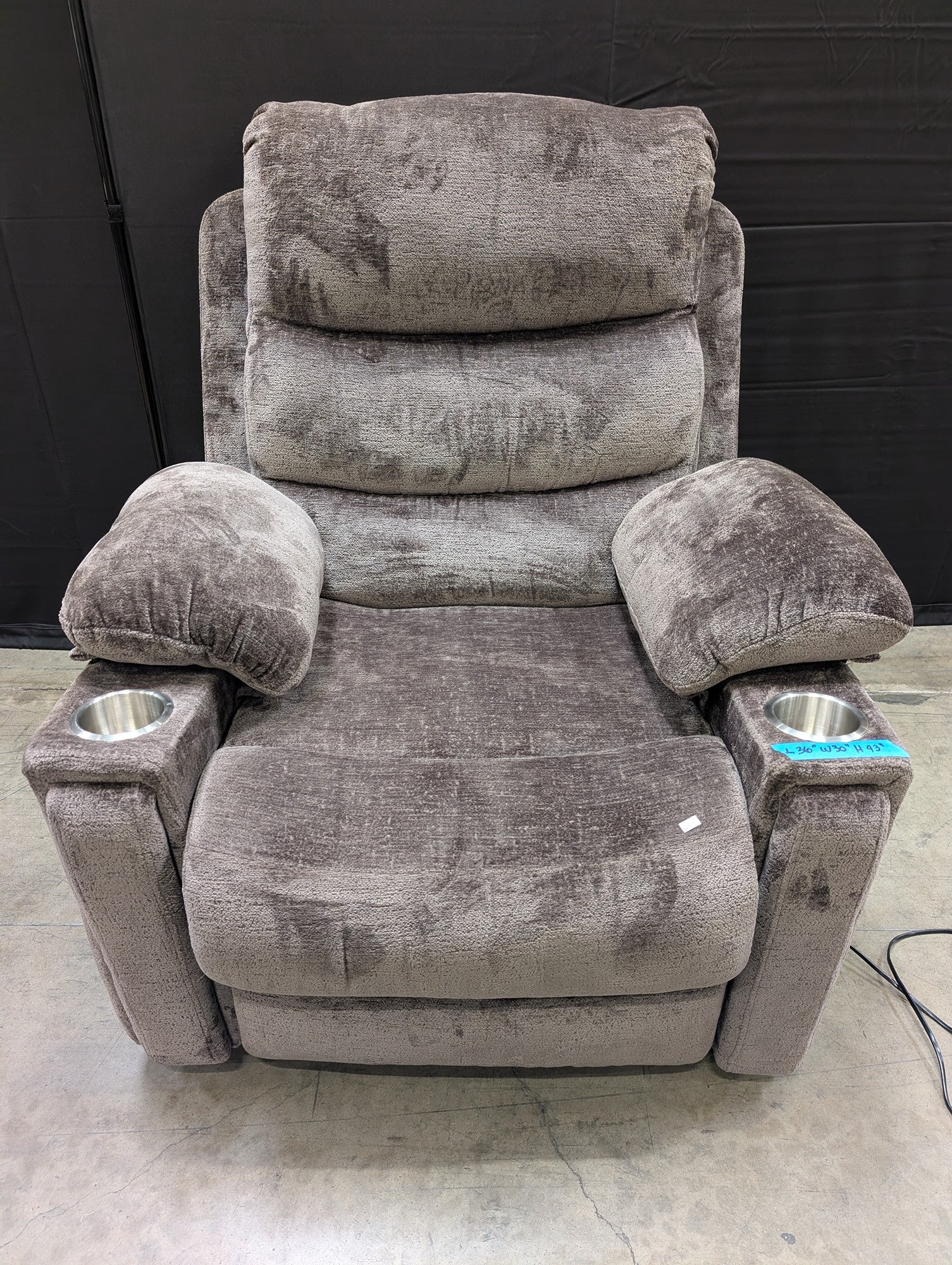 Plush Power Recliner with Cup Holders and USB Charging - Image 2