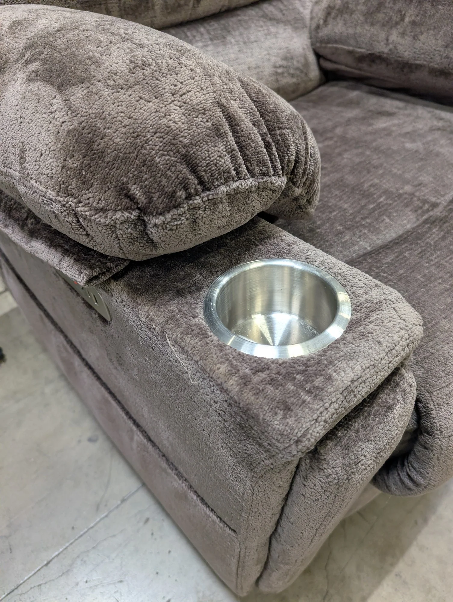 Plush Power Recliner with Cup Holders and USB Charging - Image 3