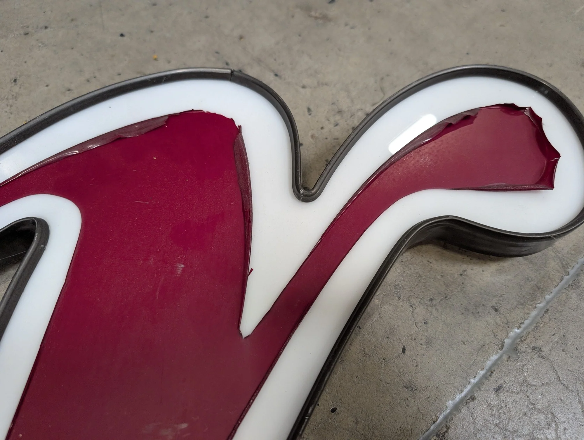 Vintage Industrial Red and White R sign - Image 2